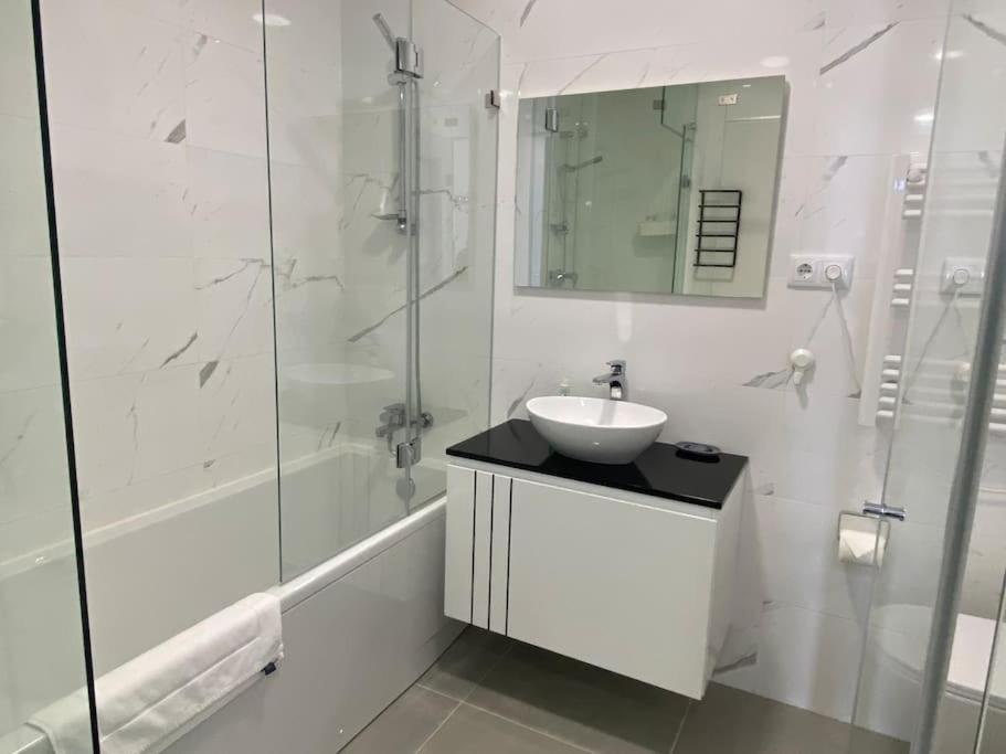 Concha Is A New * 5min Walk To The Apartment Praia Da Luz