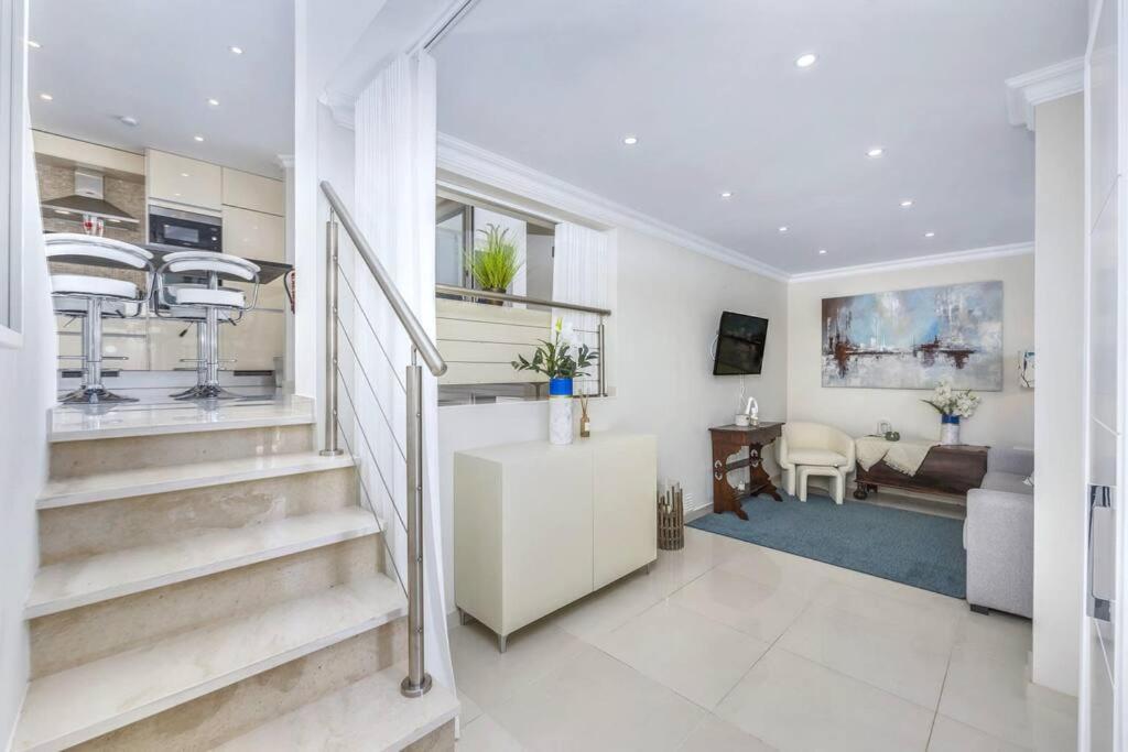 Stunning 2-bedroom Retreat In Vale Do Lobo