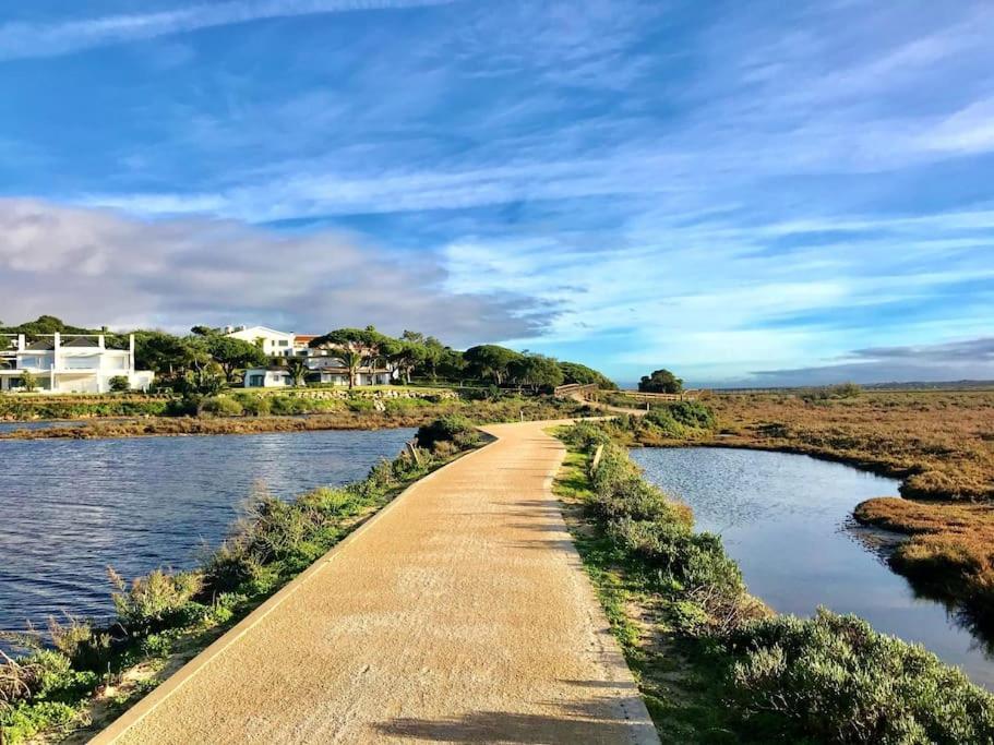 Stunning 2-bedroom Retreat In Vale Do Lobo Villa Almancil