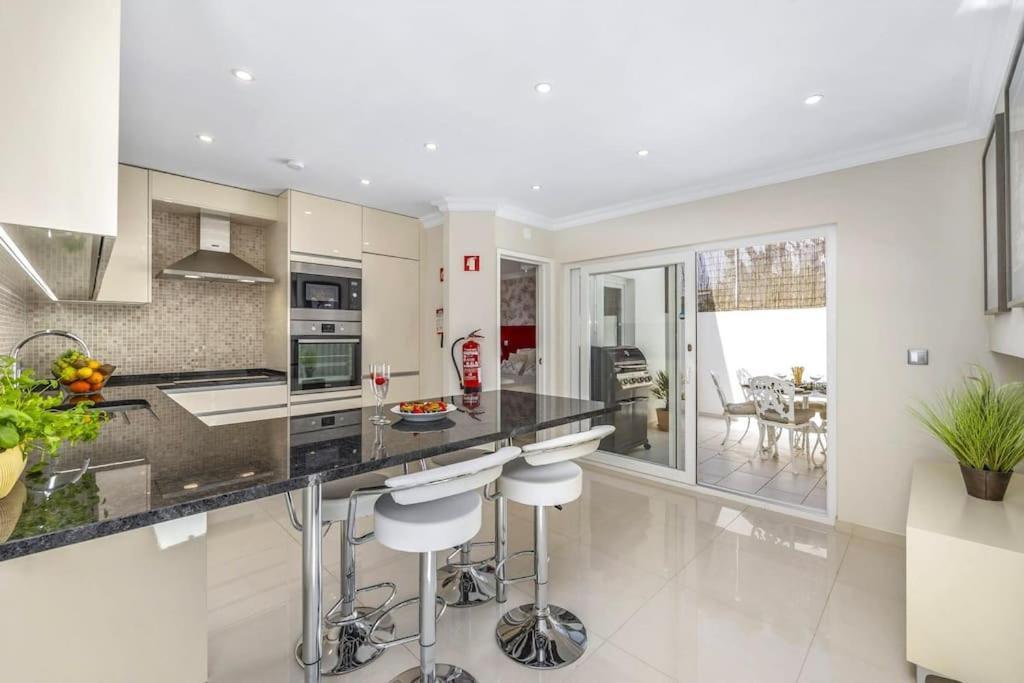 Stunning 2-bedroom Retreat In Vale Do Lobo Villa