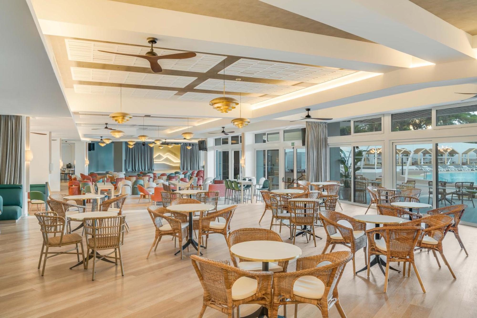 Hotel Pestana Blue