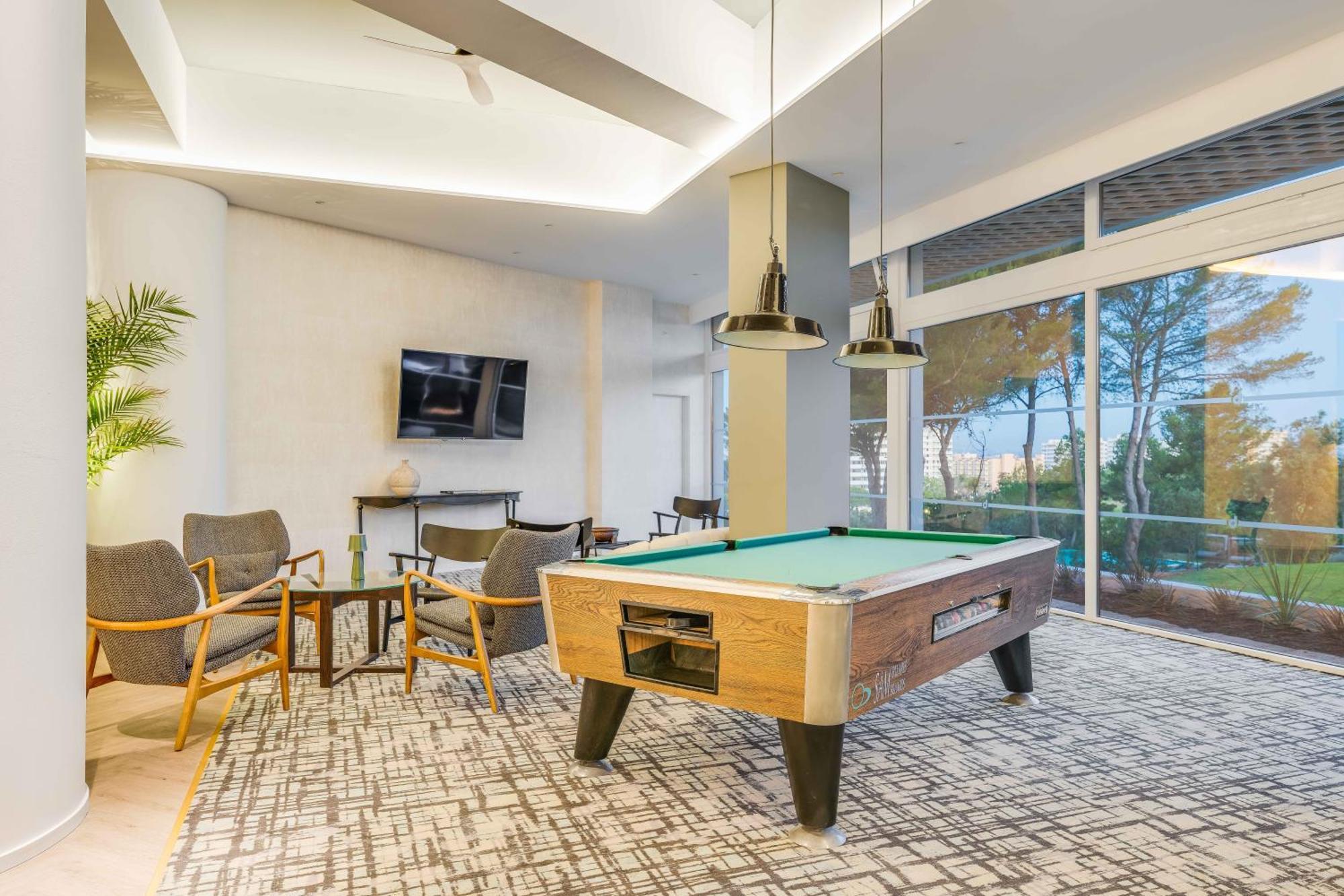 Pestana Blue 5*