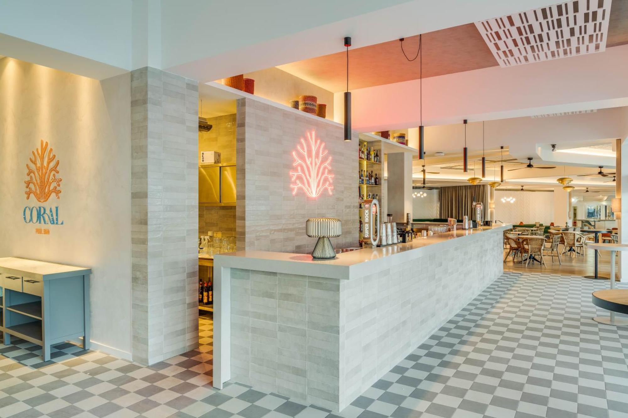 Pestana Blue Alvor