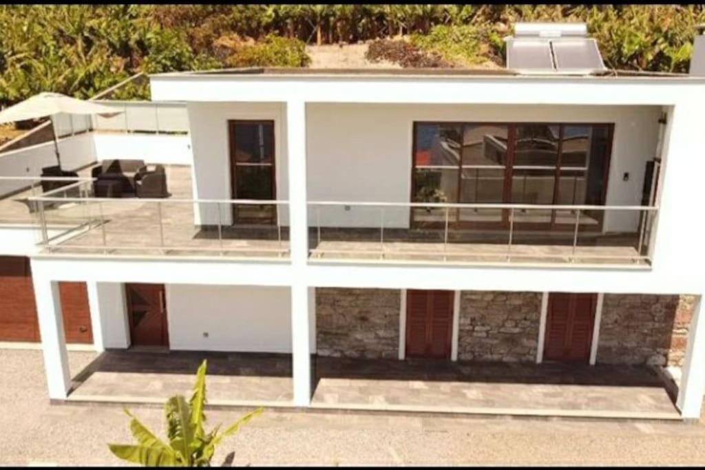 O Pomar - A Quiet Sunny Place With Amazing Sea Views