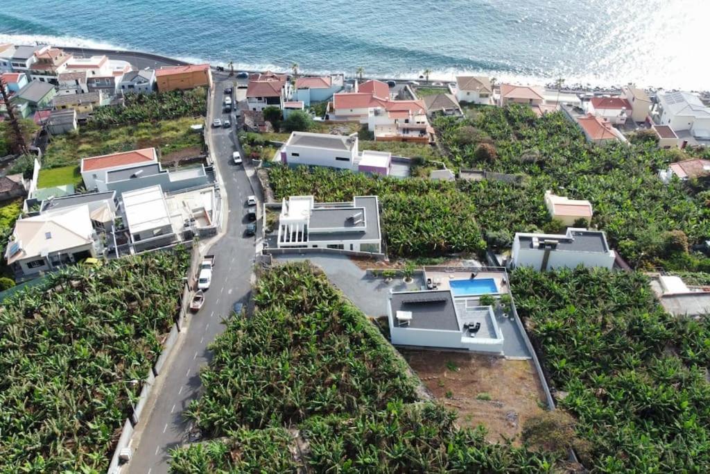 O Pomar - A Quiet Sunny Place With Amazing Sea Views * Paul do Mar (Madeira)