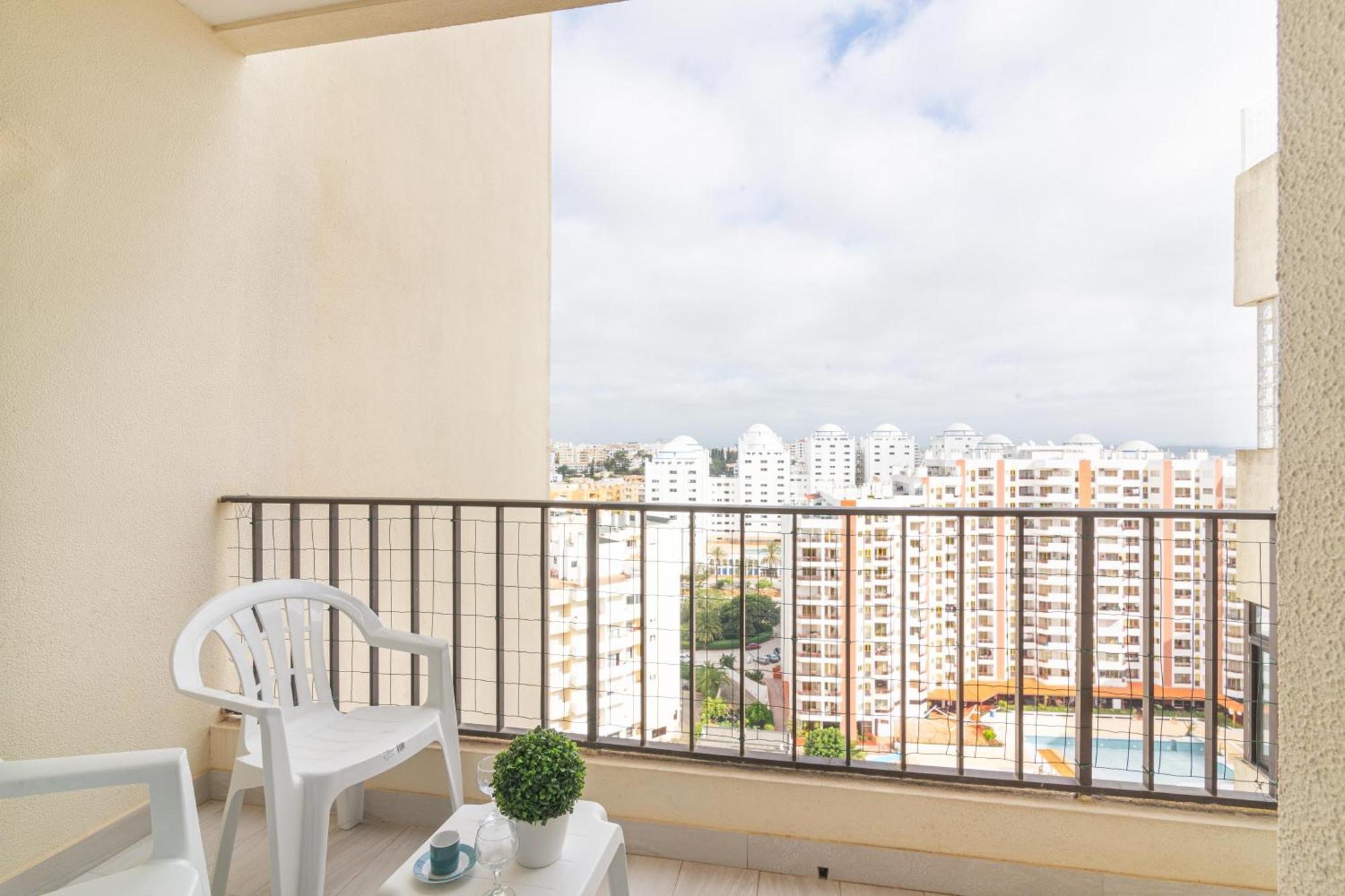 Cruzeiro - Silhueta Citadina *