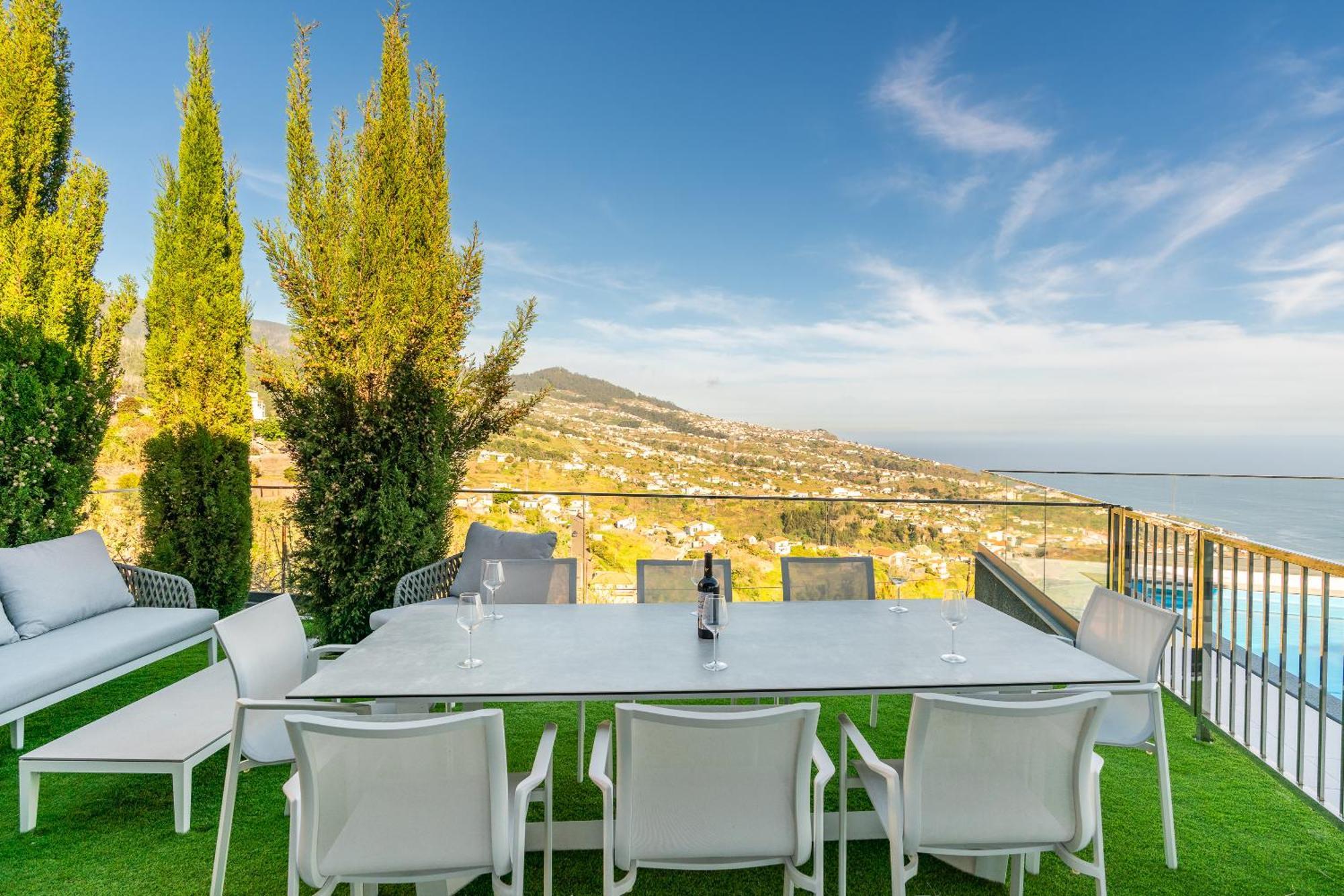 Vincents Place I Ocean View I Swimming Pool Villa *