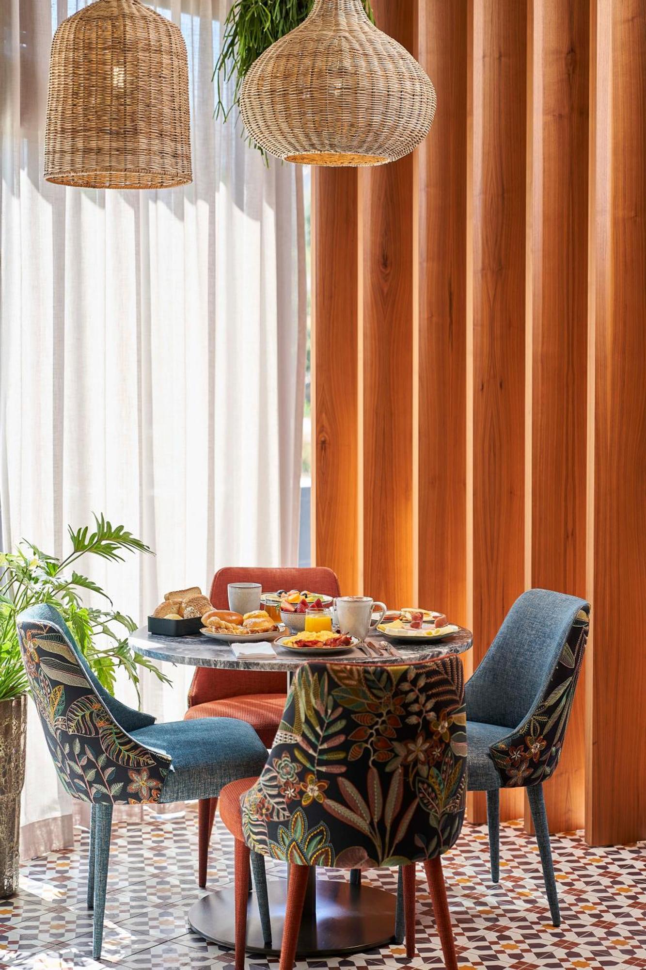 Acores Hotel 4*