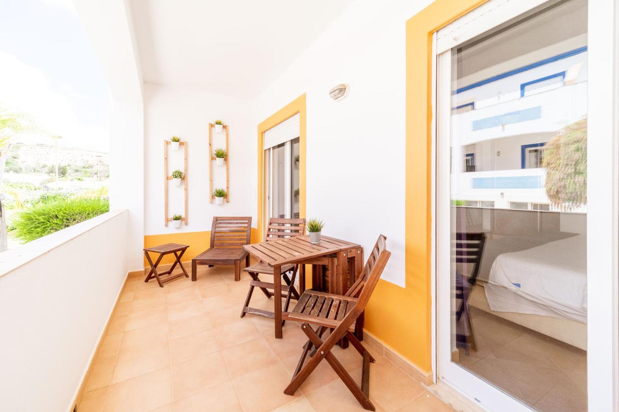 Oasis Apartment