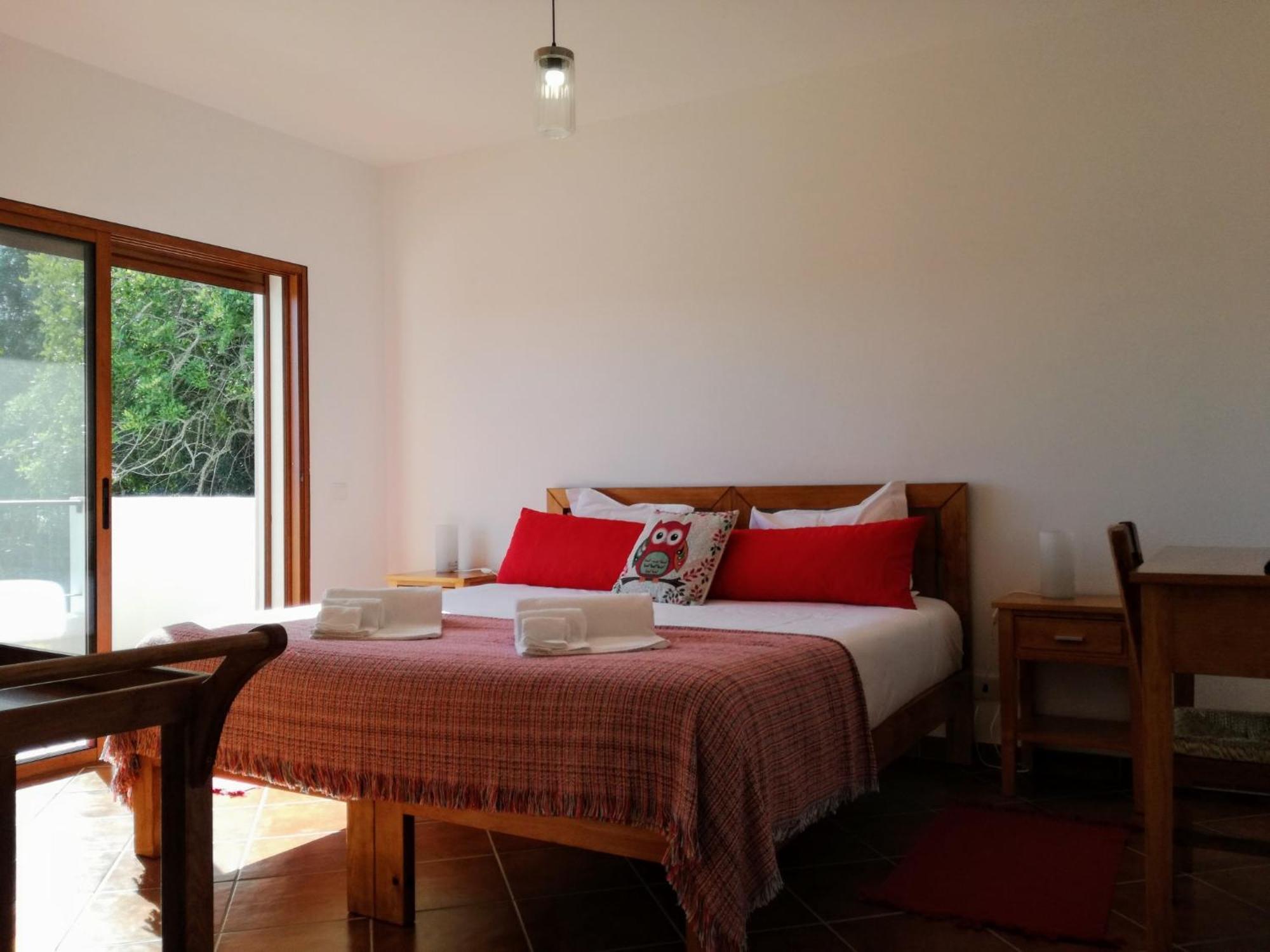 Monte Da Ribeira Farm stay *