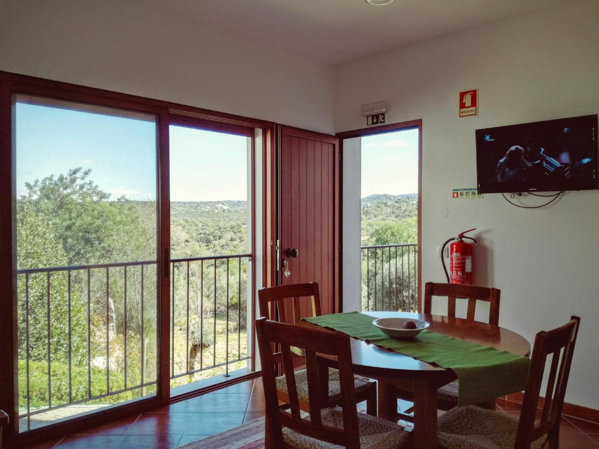 Monte Da Ribeira Farm stay