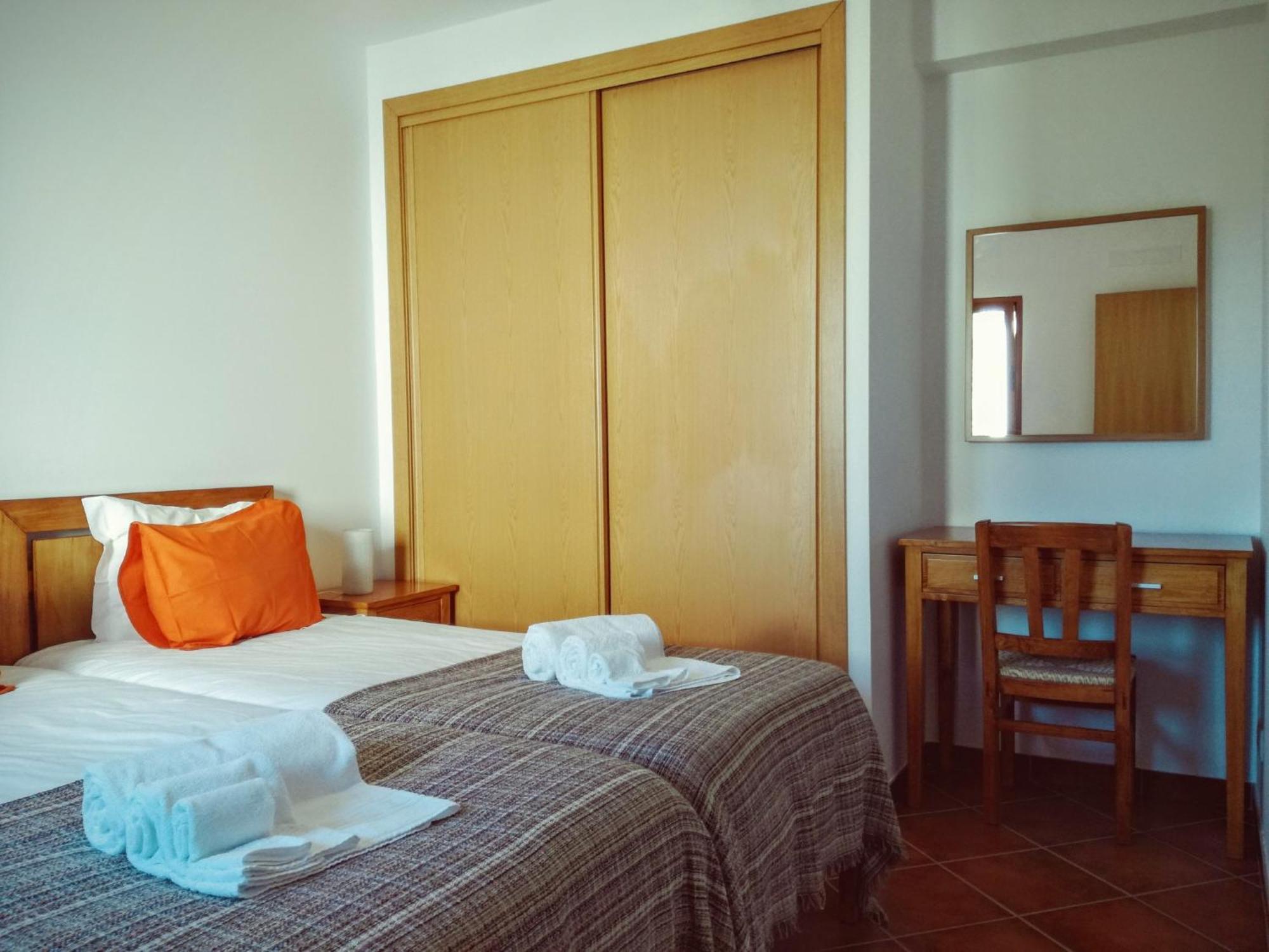 Monte Da Ribeira Farm stay *