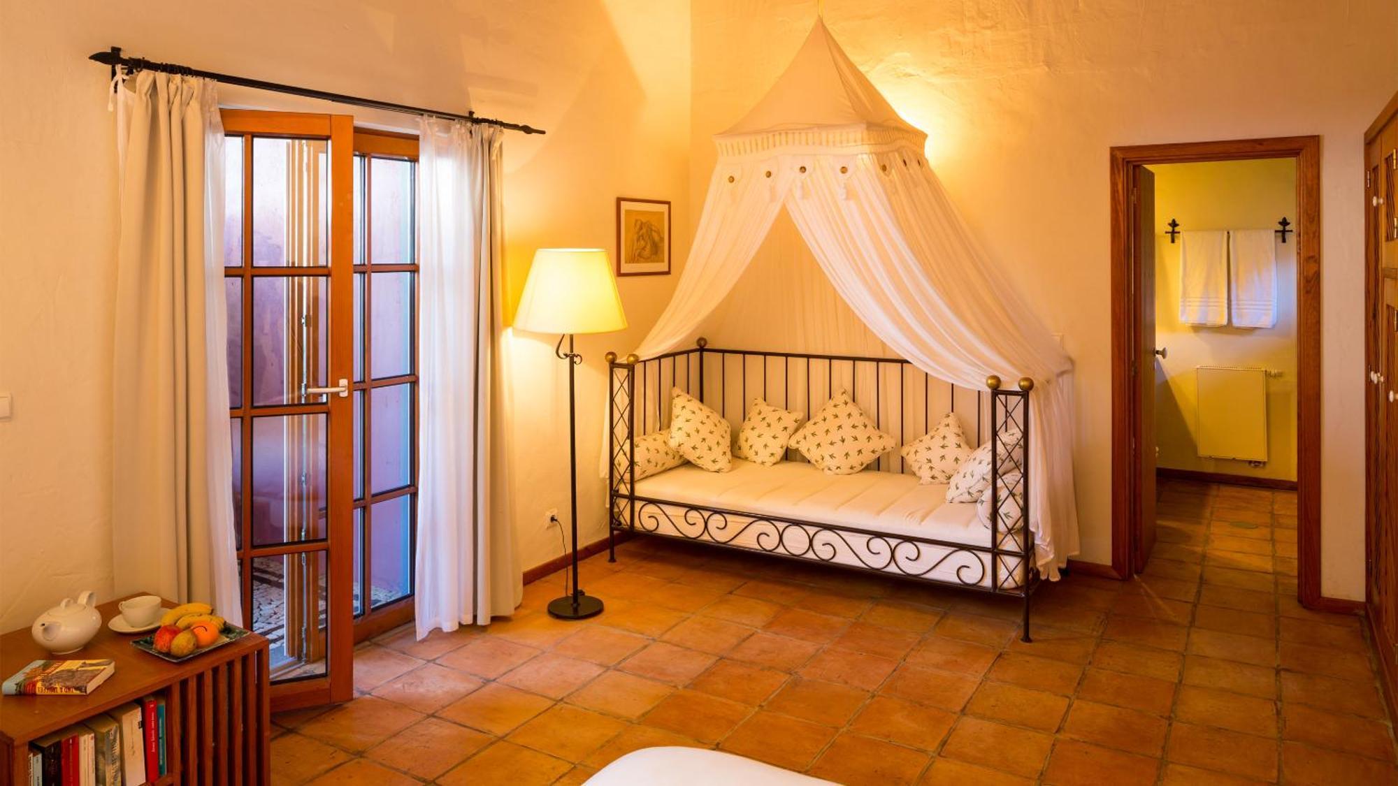 Hotel Atrio 4*