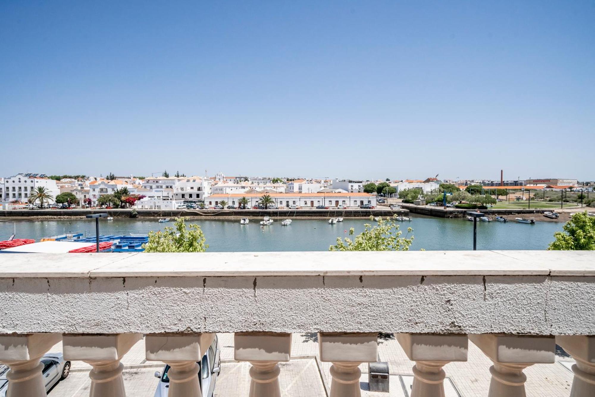 Guest house Residencial Mares Tavira