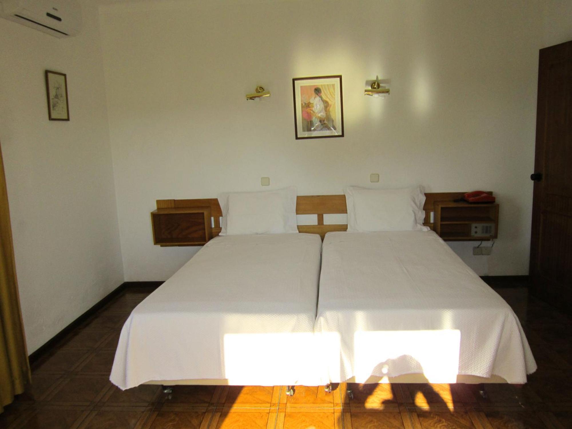 Hotel Alcaide 3*
