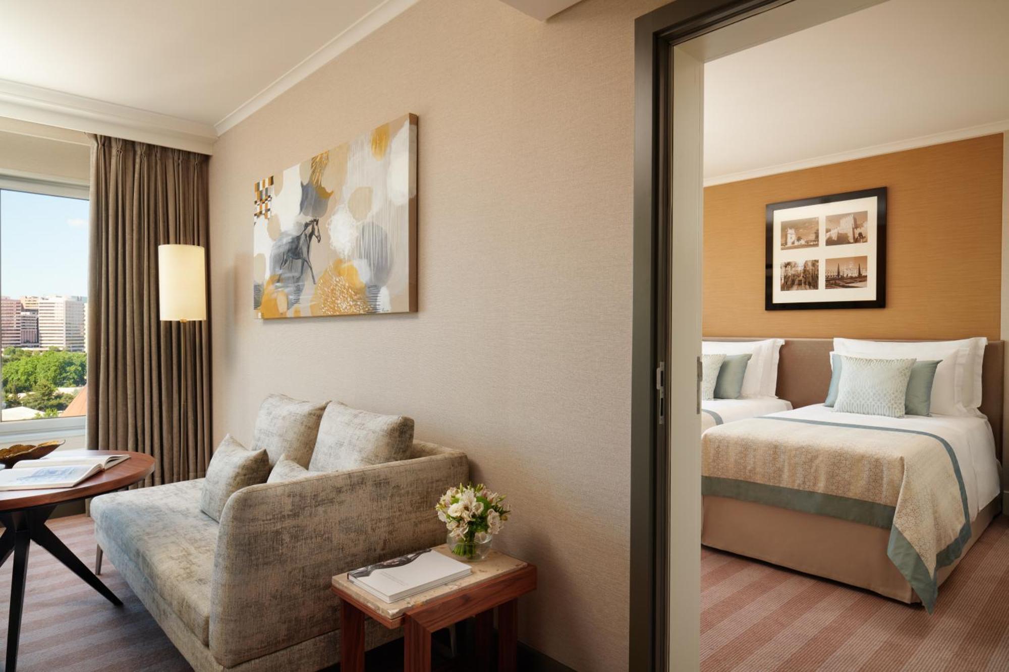 Hotel Corinthia 5*