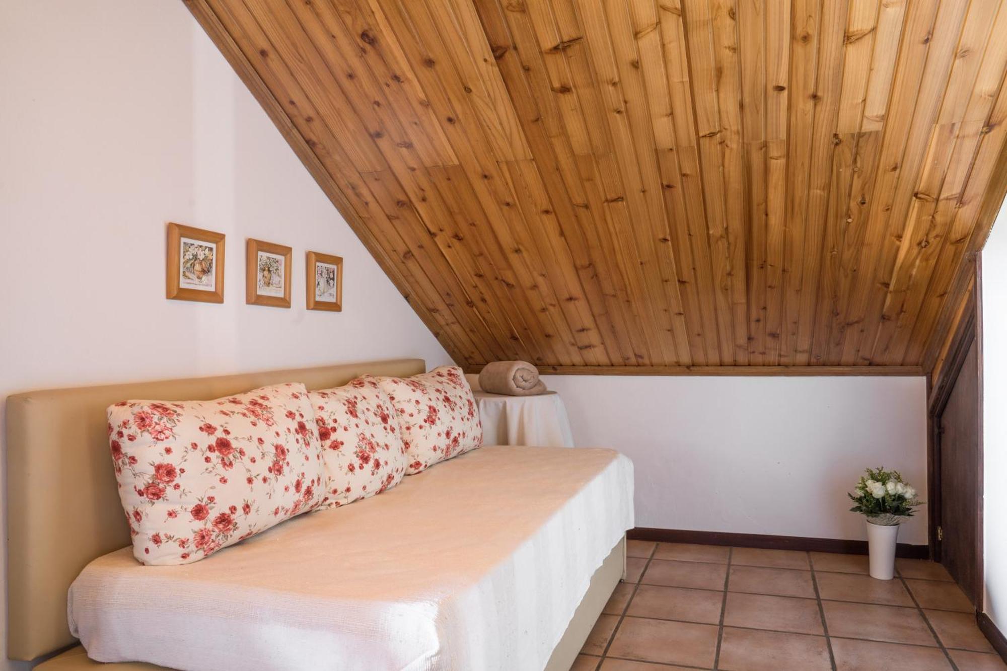 Holiday park Do Pomar - Self Check-in Santana (Madeira)