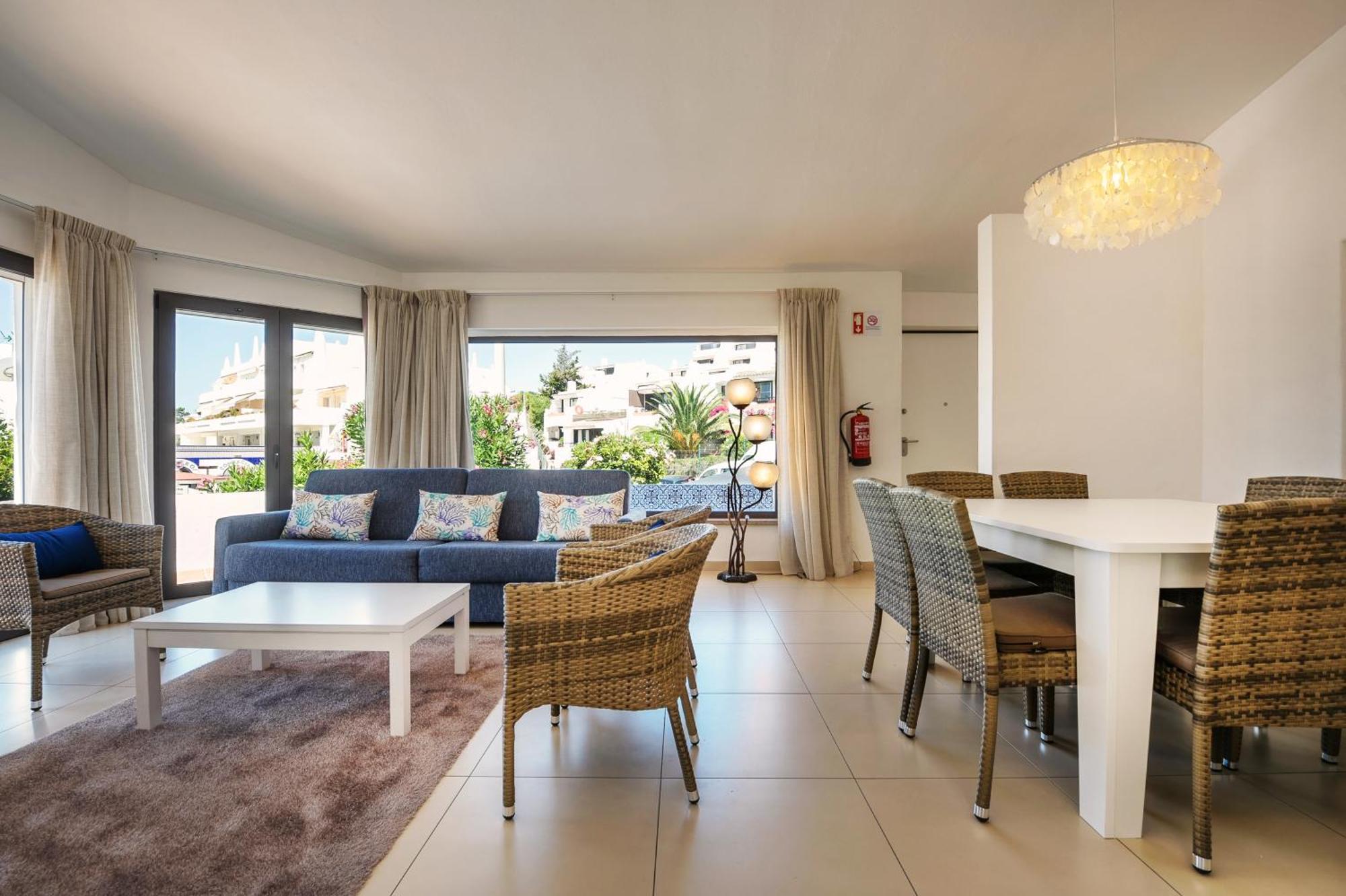 3hb Golden Aparthotel