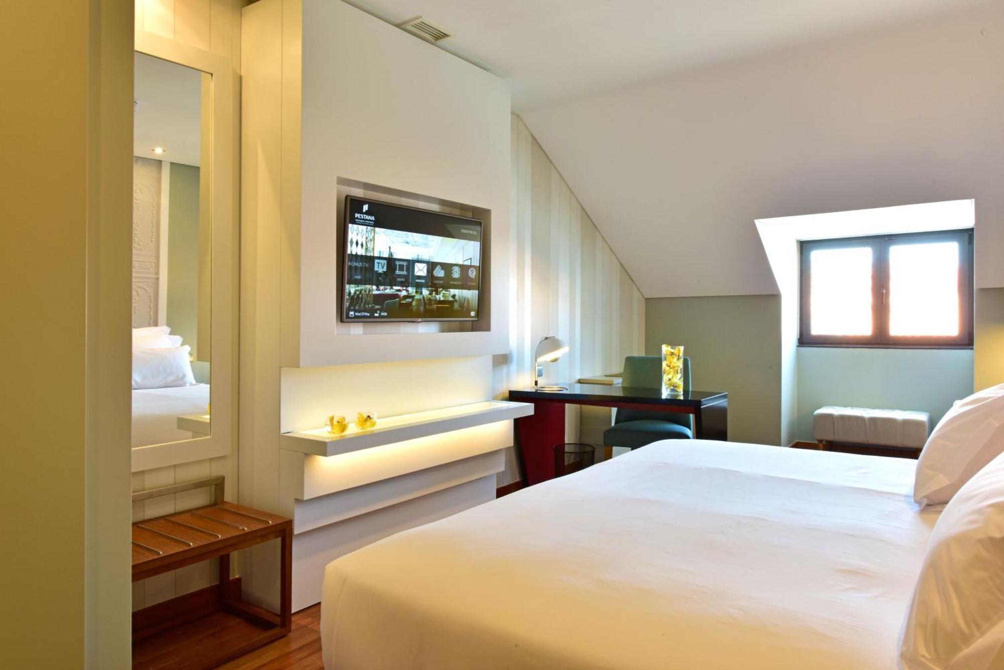 De - Small Luxury Of The World Lissabon