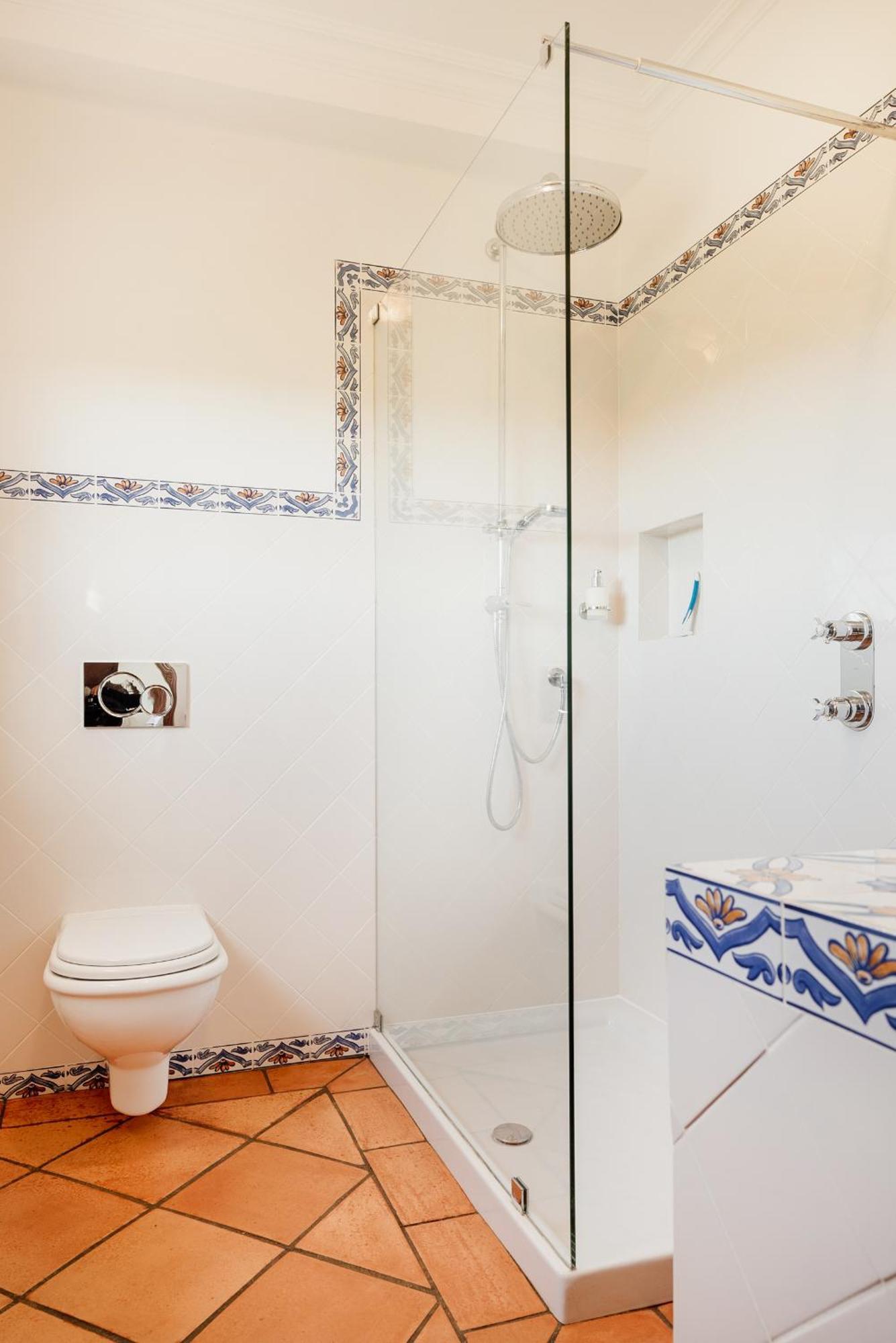 Entrecolinas Bed & Breakfast