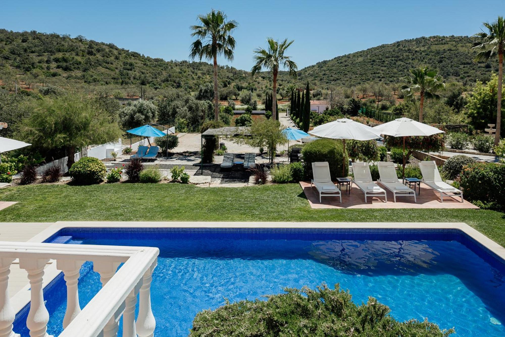 Entrecolinas Bed & Breakfast Paderne (Faro)