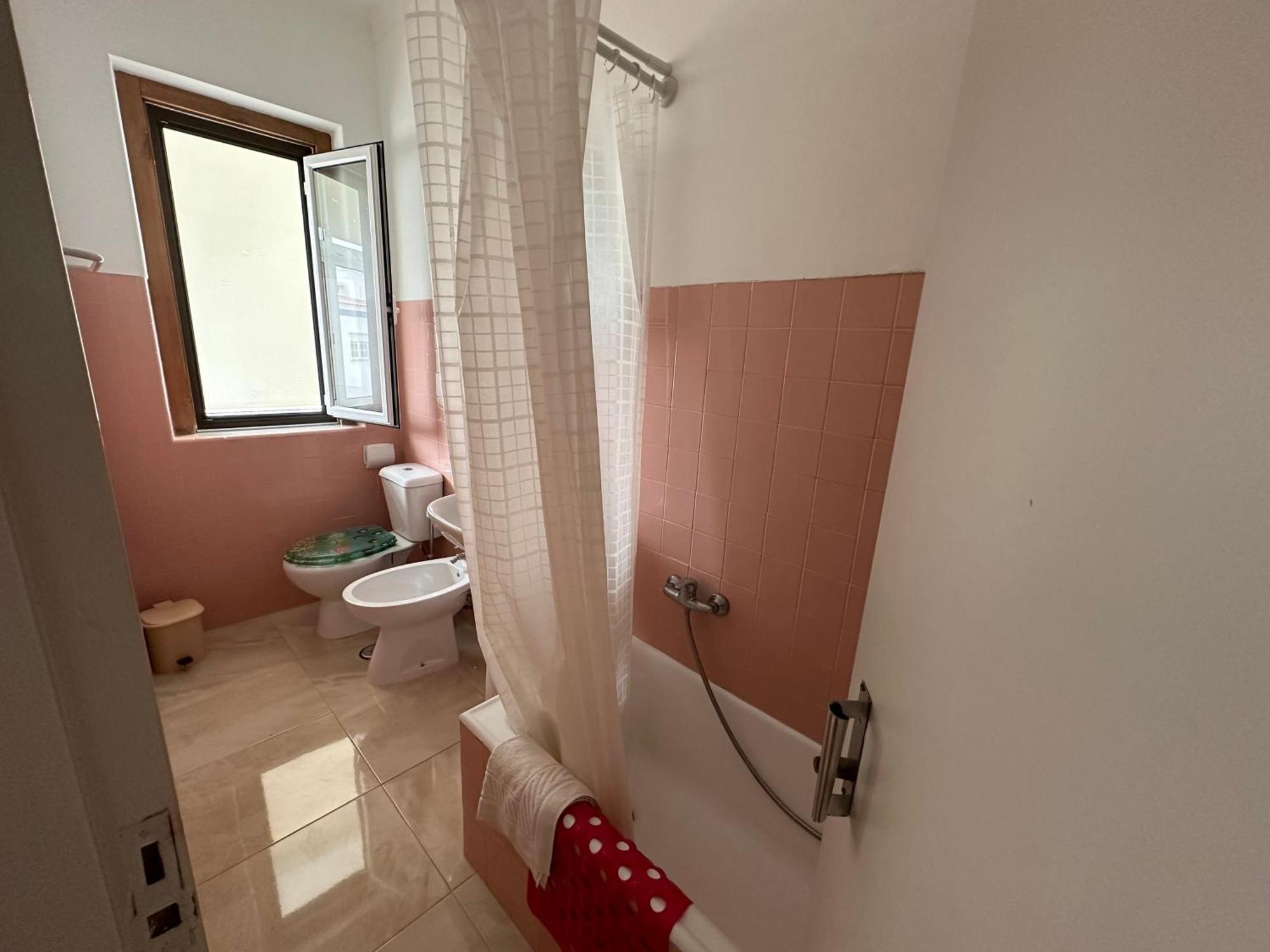 Apartment Ii *
