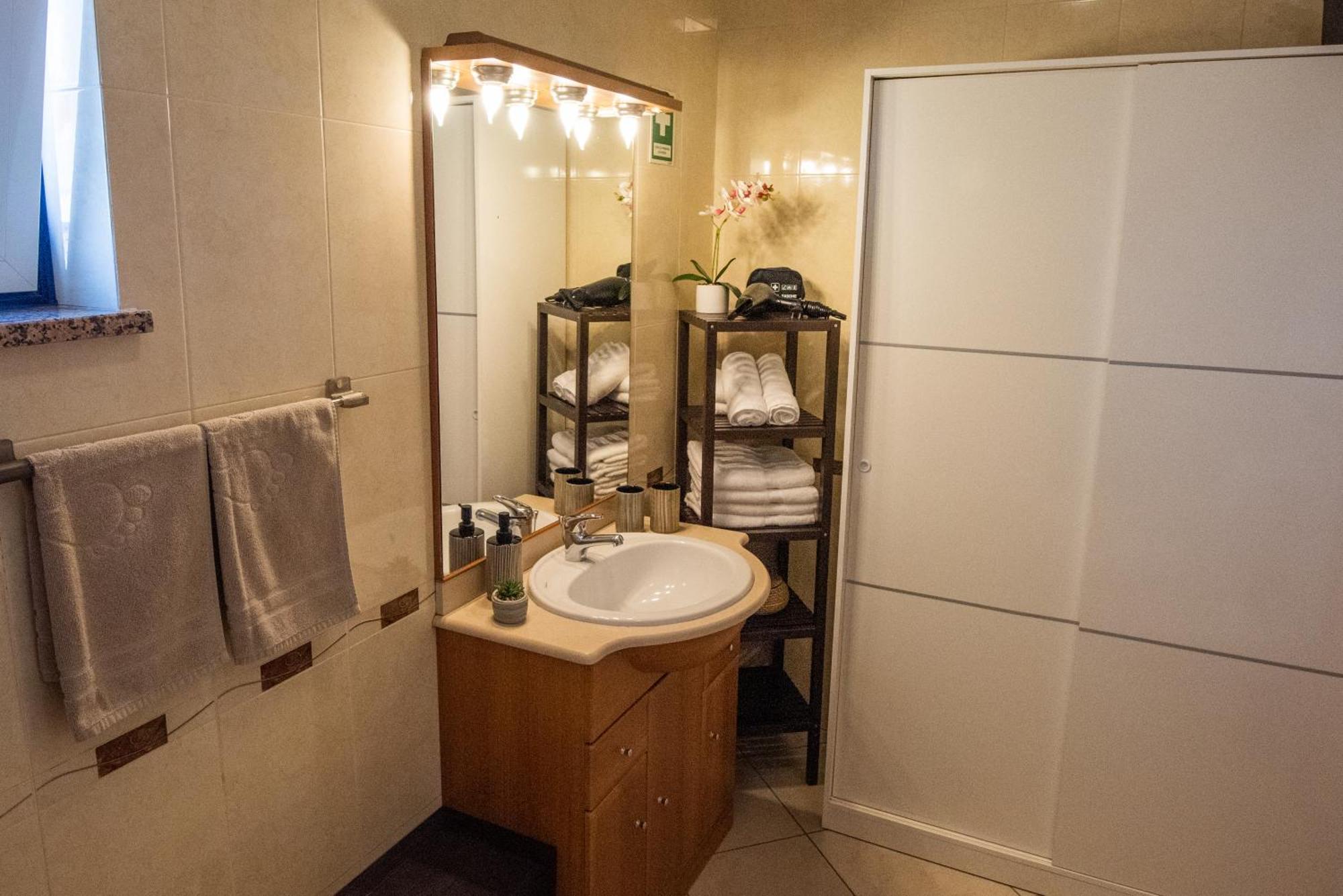 Charm T2 With Big Terrace Self Check-in * Albufeira