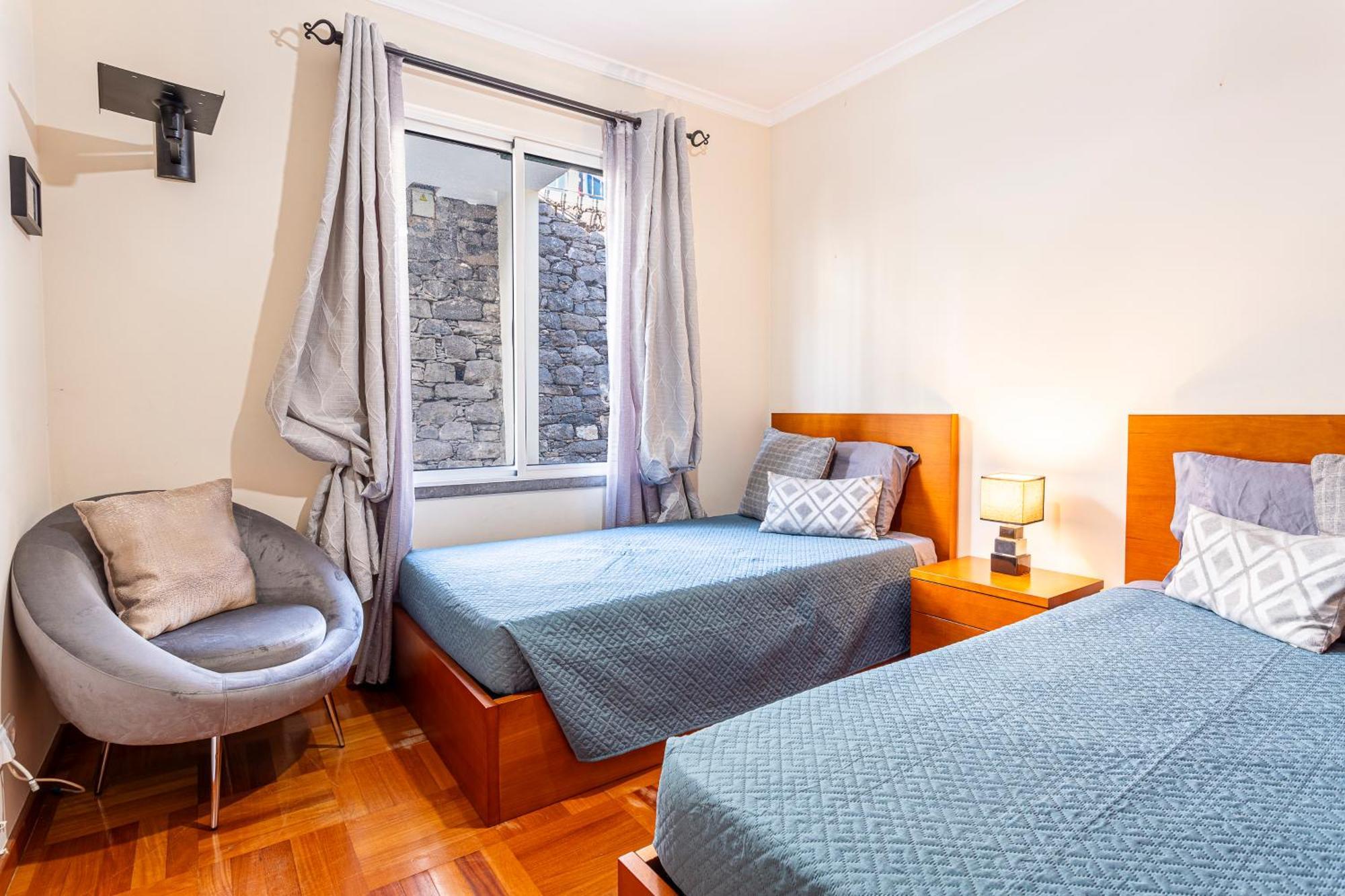 Lobos Flat Apartment *