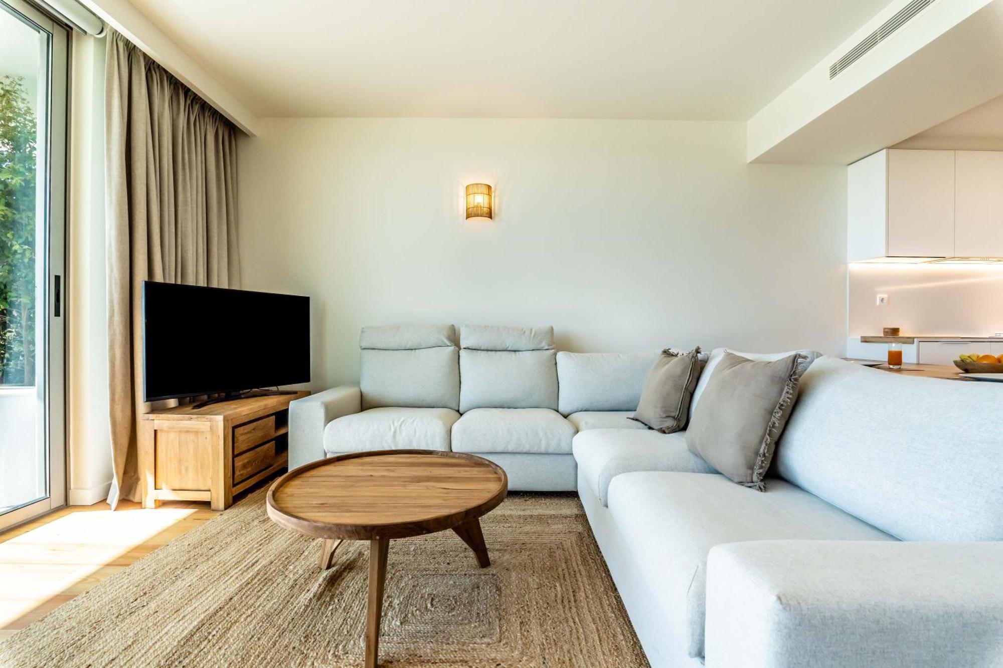 Apartment Beachfront Garden & - Indoor And Outdoor Pool Armacao de Pera