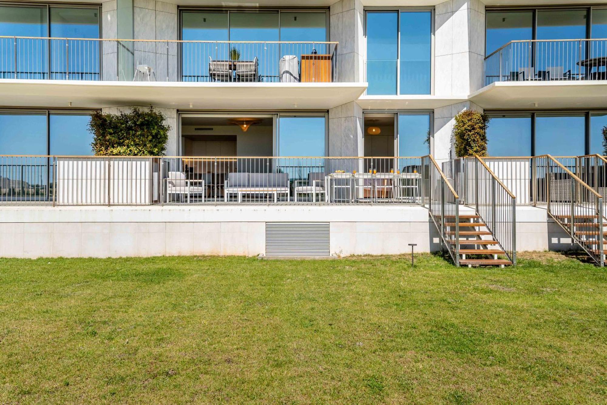 Beachfront Garden & - Indoor And Outdoor Pool Apartment Armacao de Pera