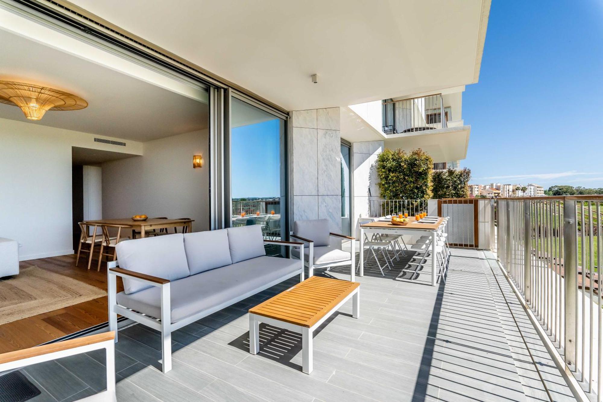 Apartment Beachfront Garden & - Indoor And Outdoor Pool *