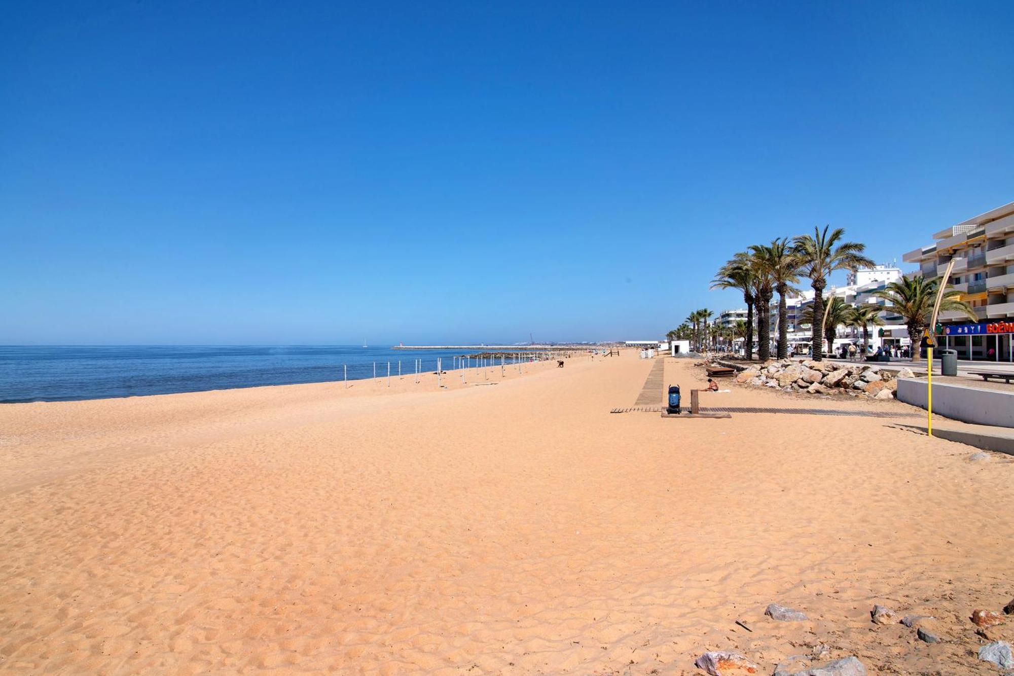 Moderno E Acolhedor Com Vista Mar Apartment Quarteira