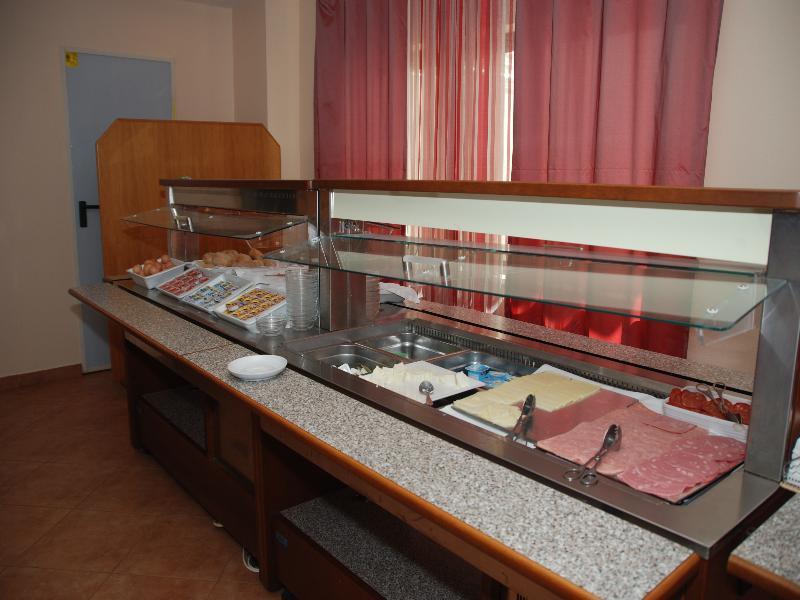 Alba Hotel 4*