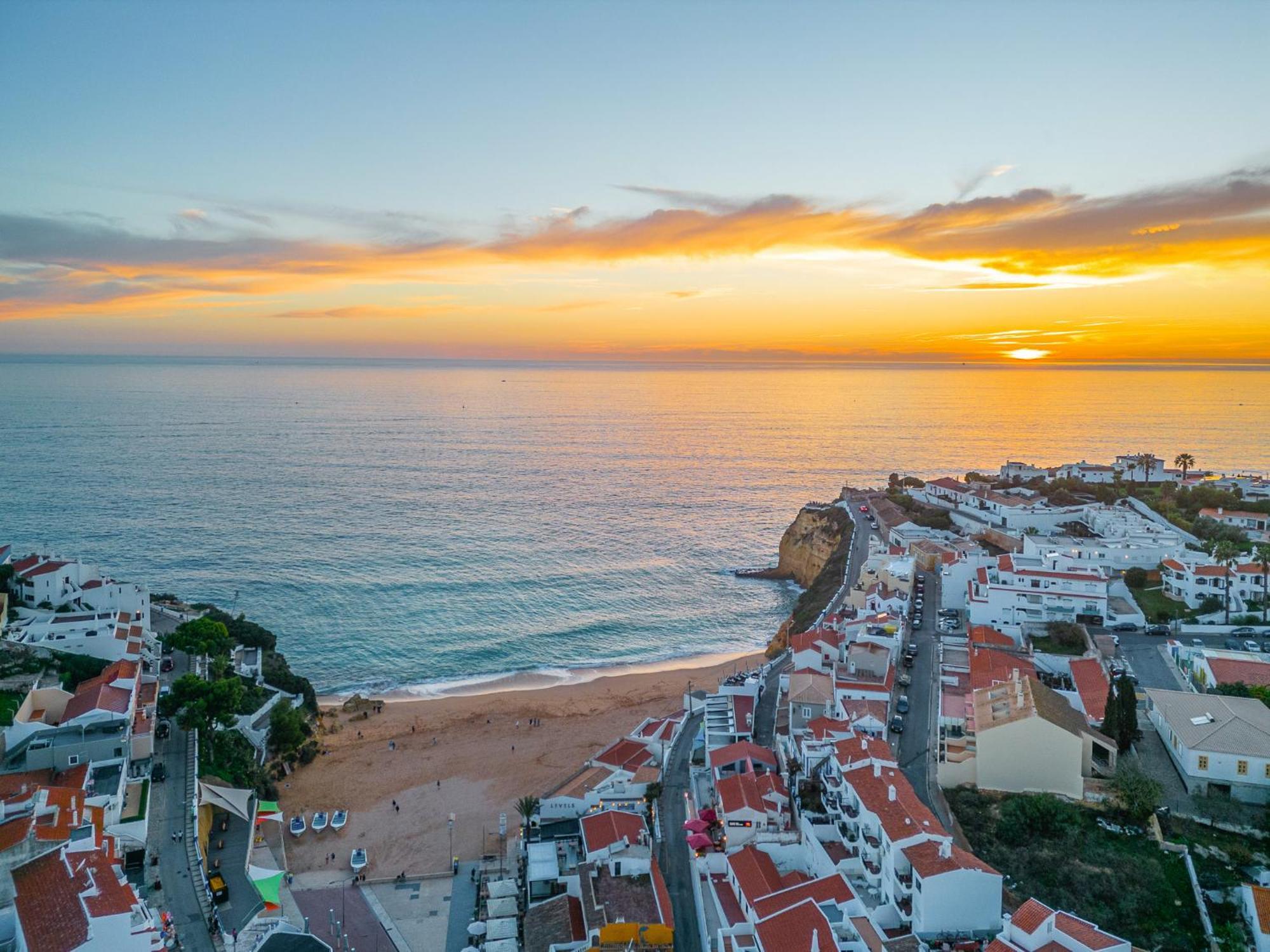 Carvoeiro By The Sea 3 By Algarve Vacation * Carvoeiro (Lagoa)