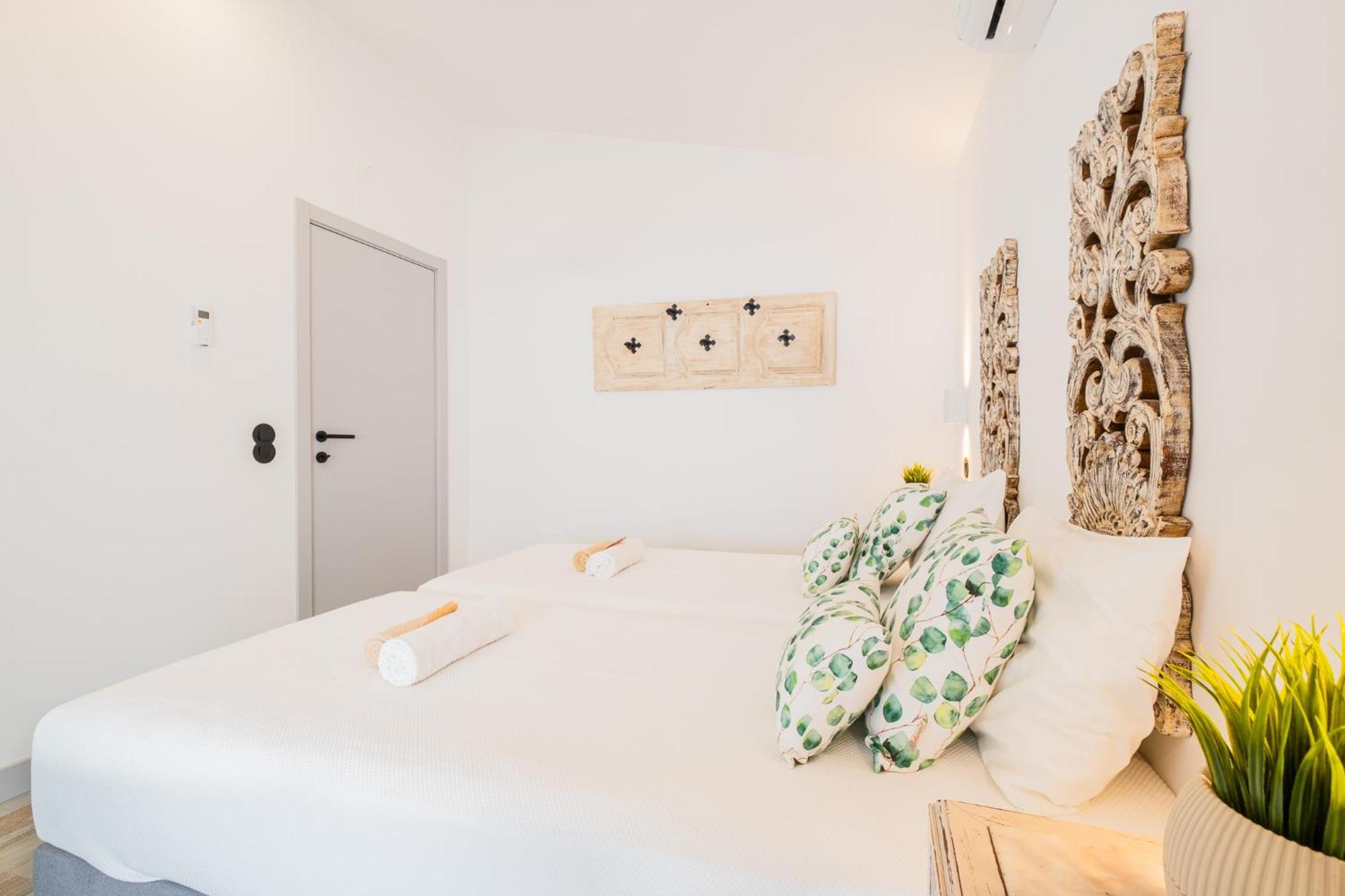 Carvoeiro By The Sea 3 By Algarve Vacation Apartment
