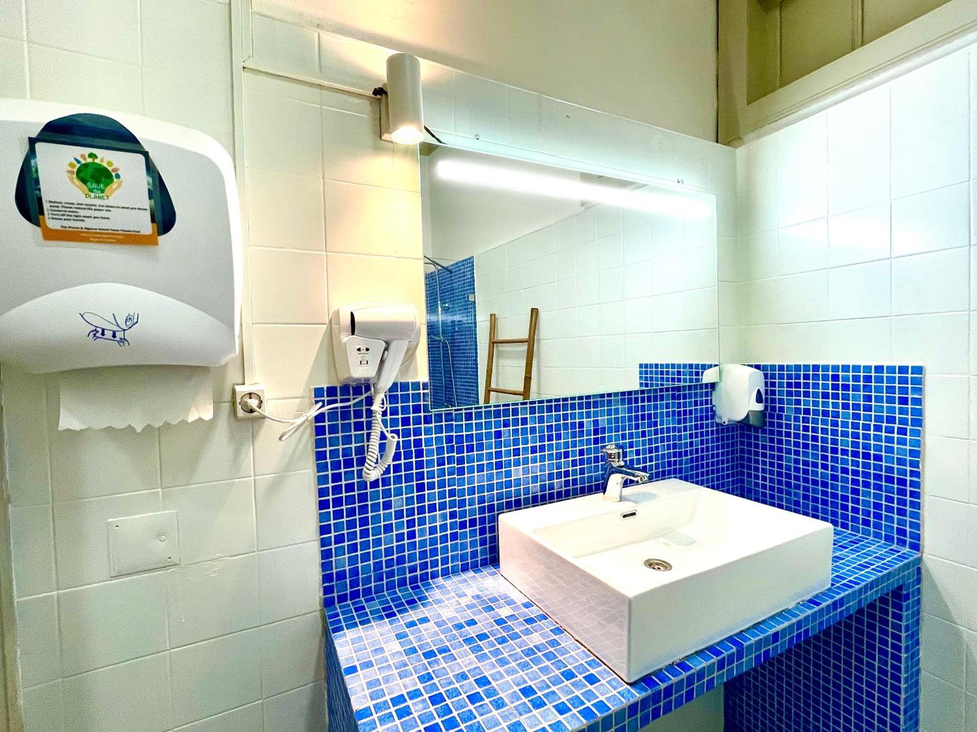 Algarve Hostal *