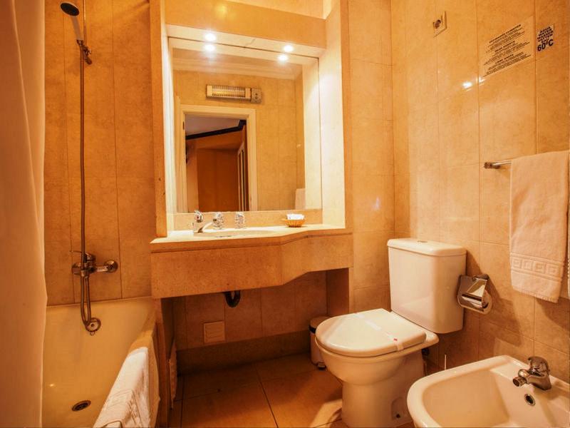 Hotel Atismar 3*