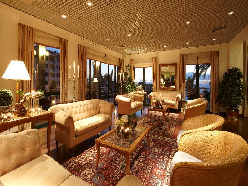 Escola Hotel Funchal (Madeira)