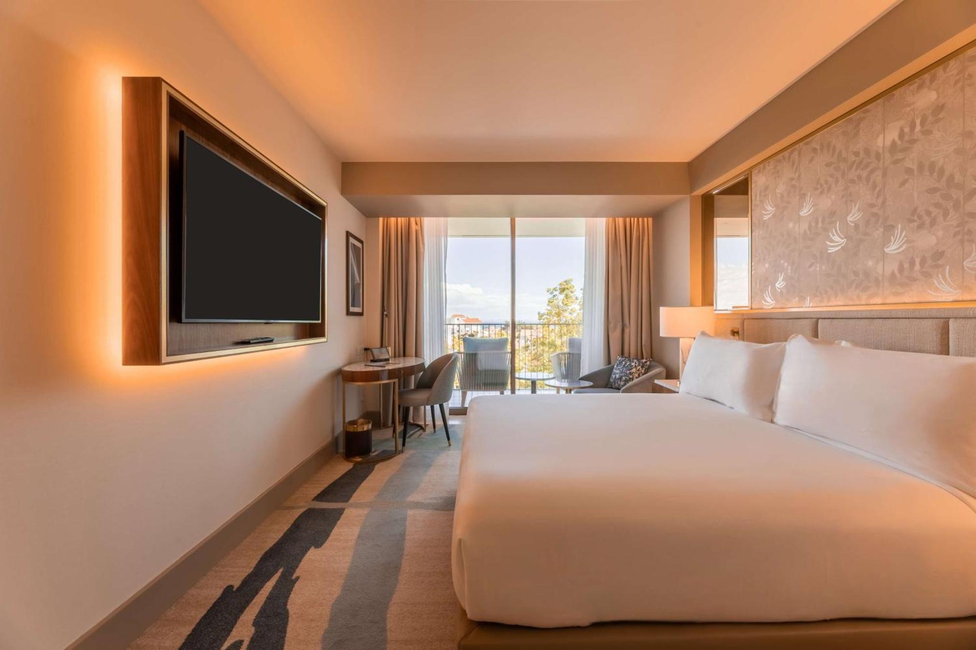 Legacy Cascais, Curio Collection By Hilton