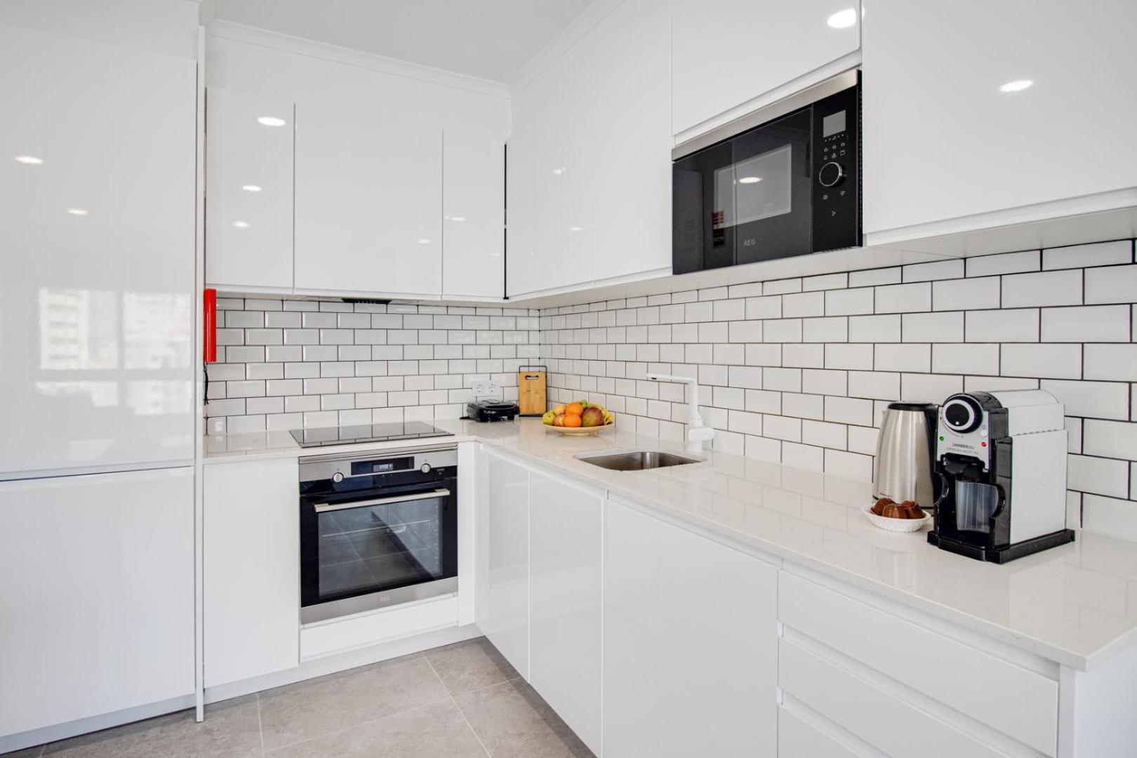 Modern 1 Bd Ocean View Ac Wi-fi 100m *
