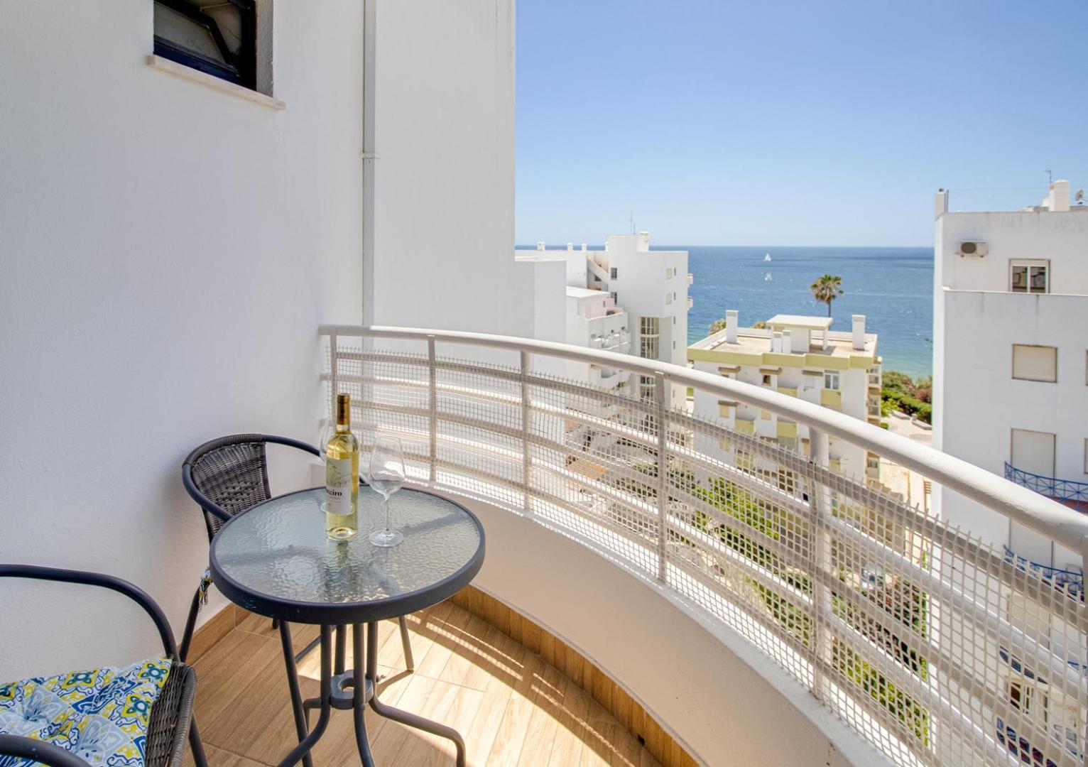 Apartment Modern 1 Bd Ocean View Ac Wi-fi 100m *