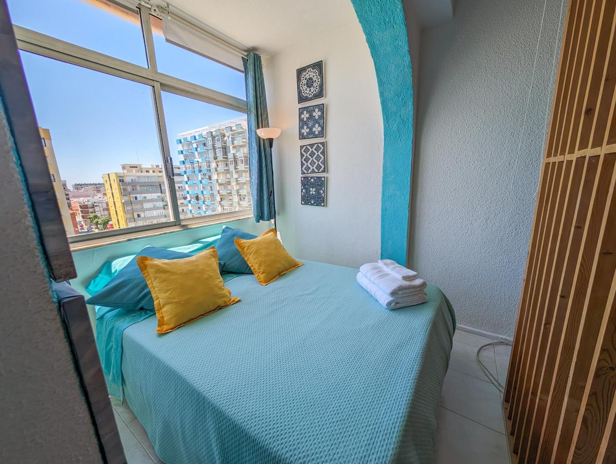 Apartment 2 - 5 Mins From & Bars