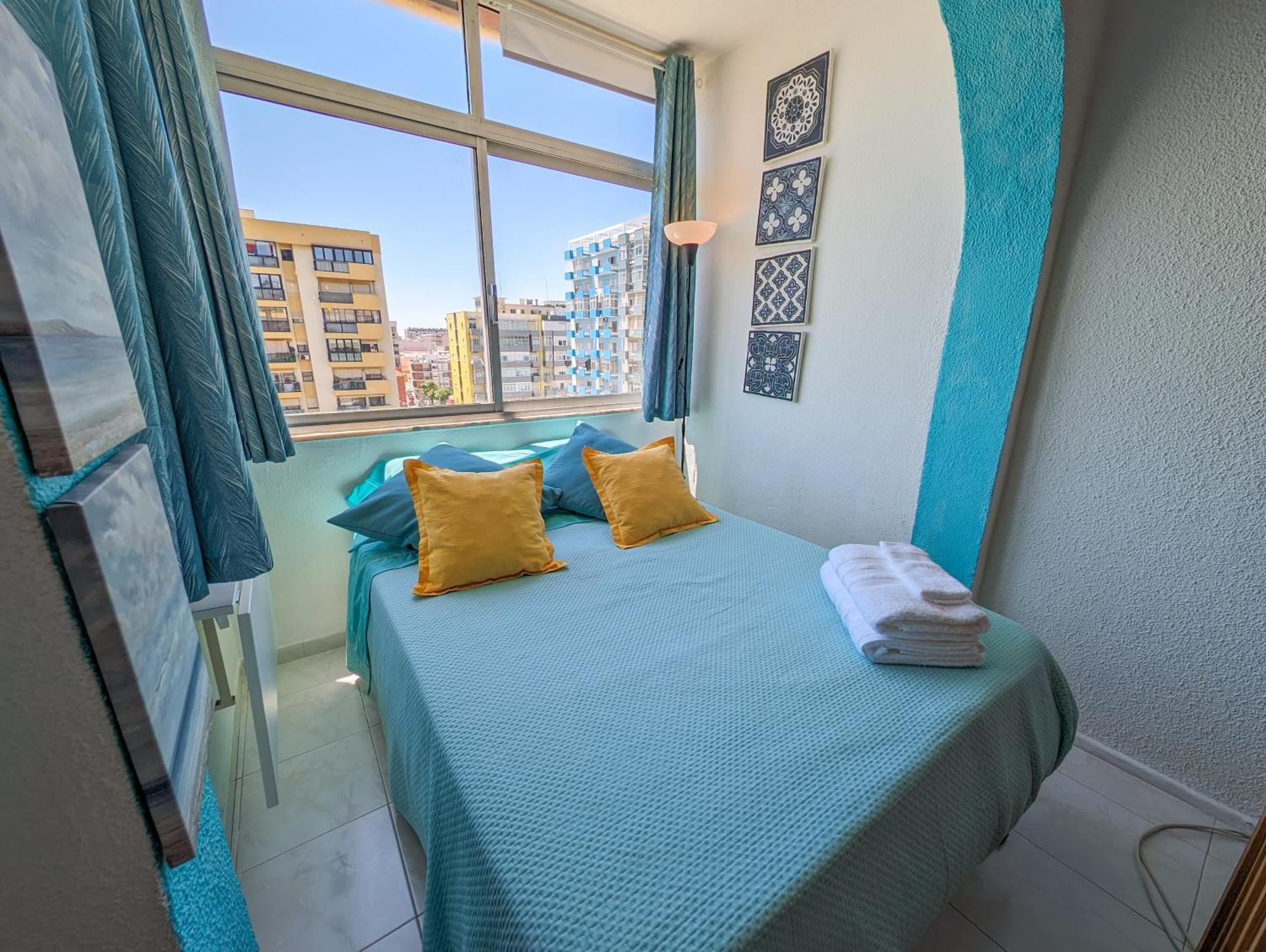 Apartment 2 - 5 Mins From & Bars *