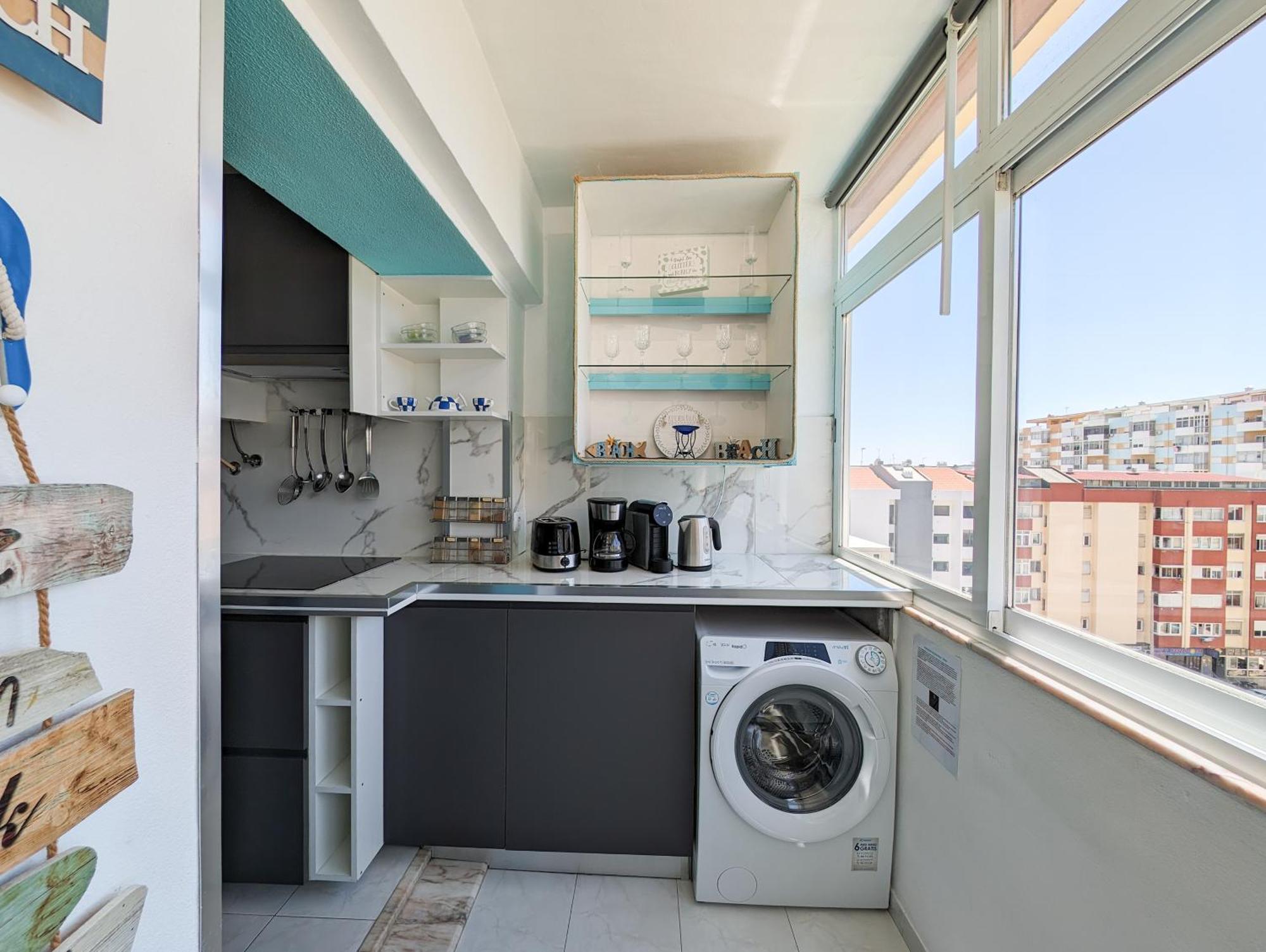 Apartment 2 - 5 Mins From & Bars *