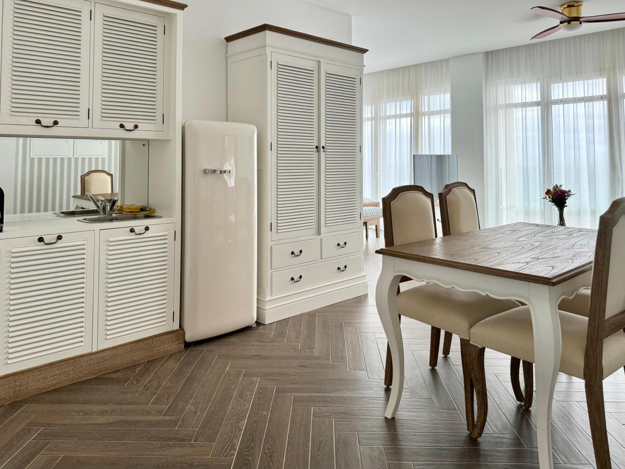 Ocean View Apartment