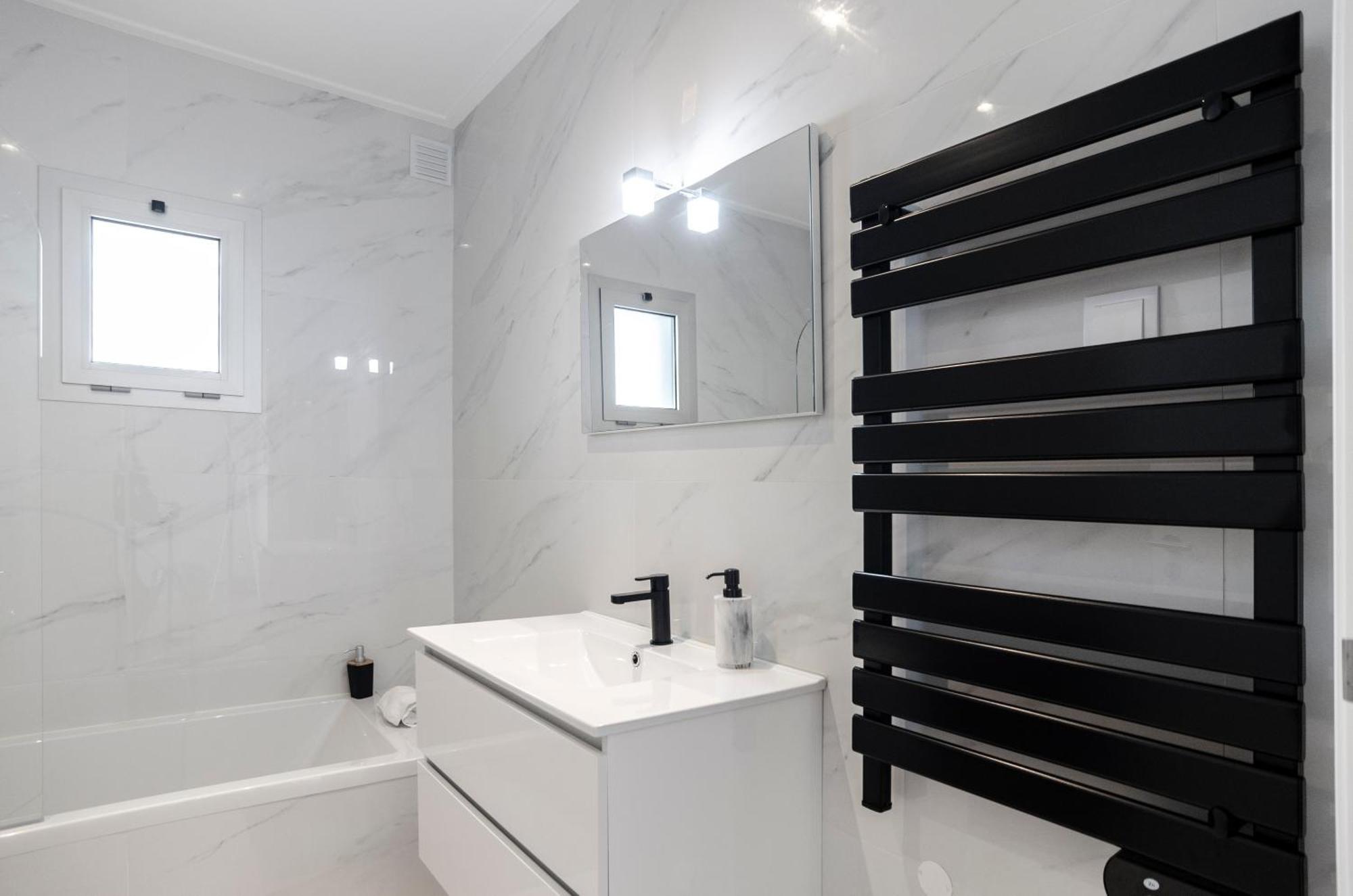 Appartement Panoramic Views - Terrace, Sea Views & Pool *