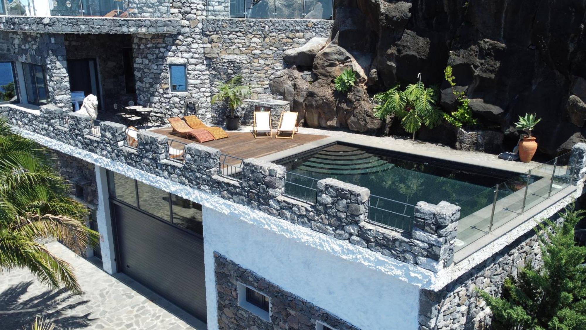 Castelo Do Mar, Madeira *