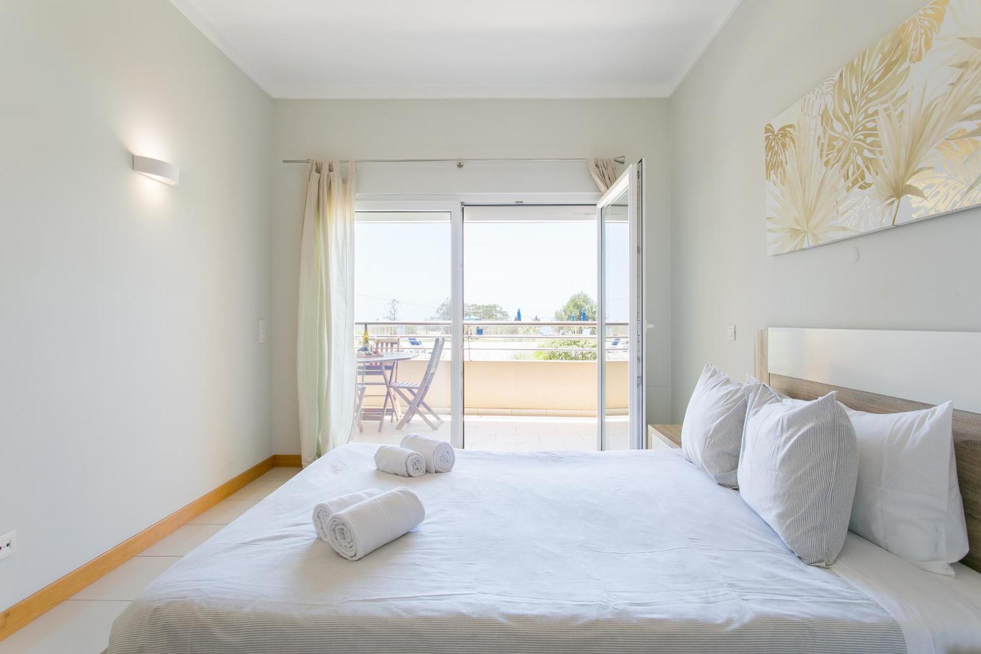 Quinta Da Barracuda By Golden Zenith Apartment