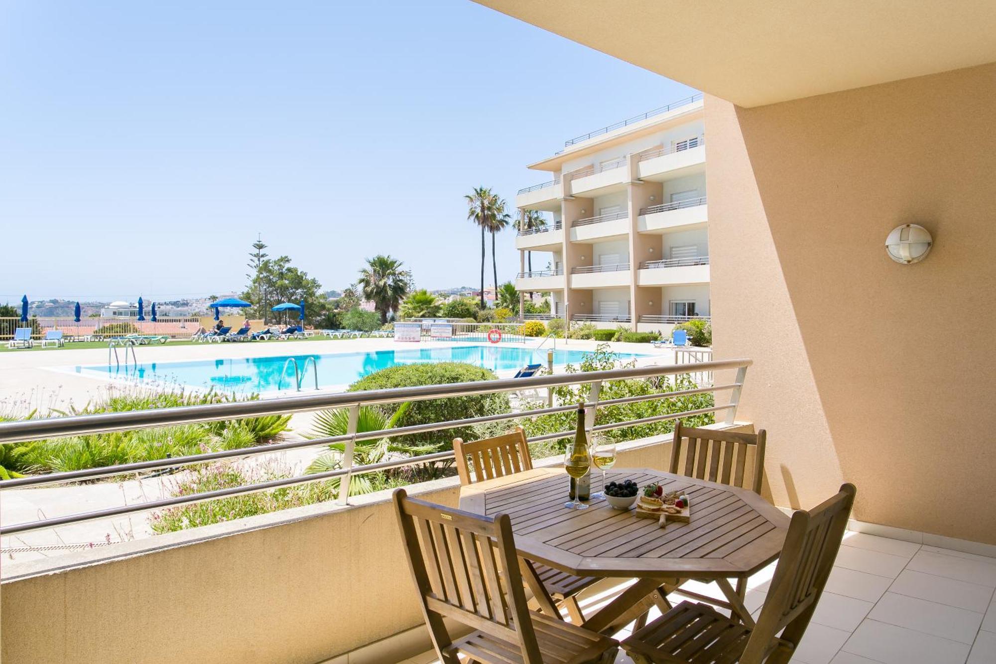 Quinta Da Barracuda By Golden Zenith Apartment