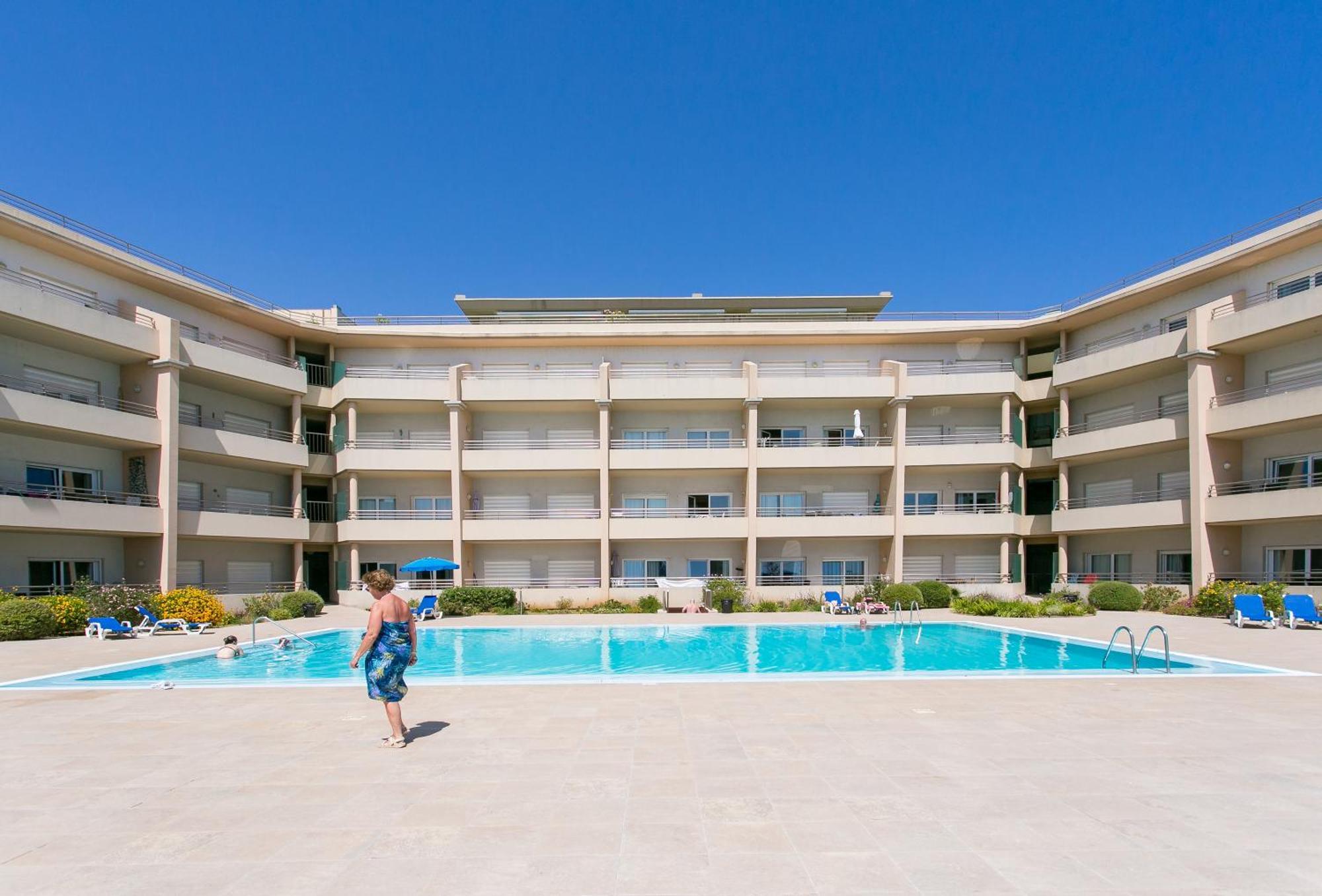Apartment Quinta Da Barracuda By Golden Zenith *